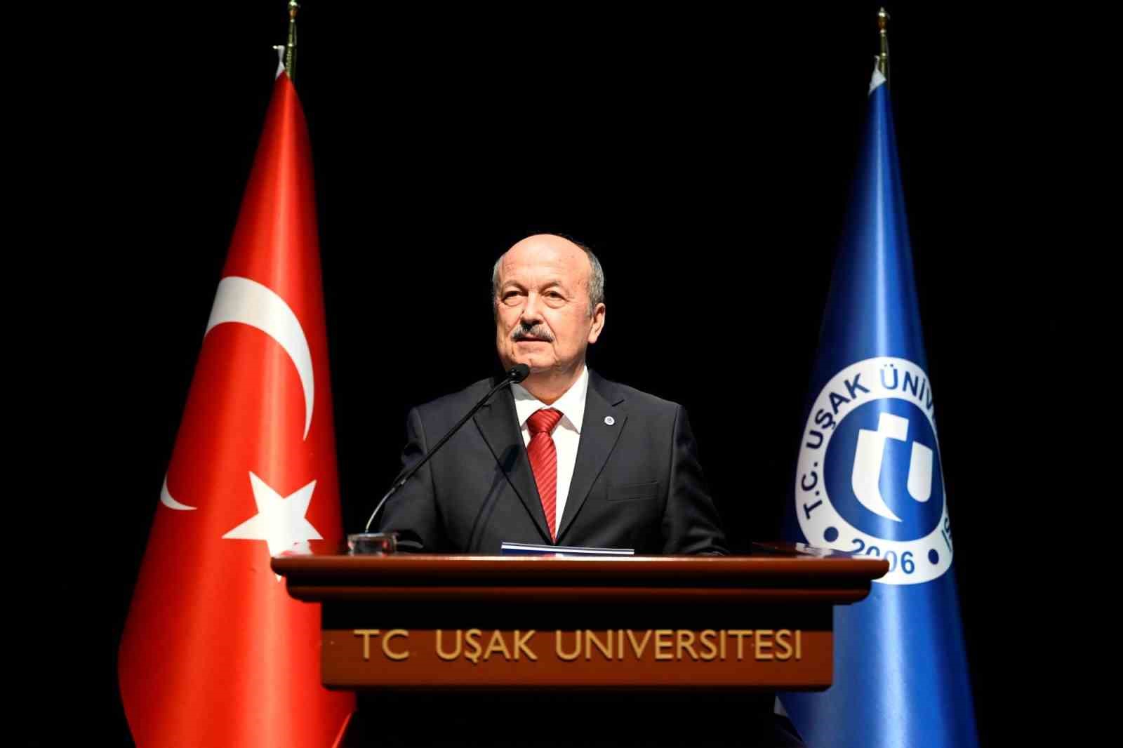 Rektör Prof. Dr. Demir üniversite personelleri ile bir araya geldi
