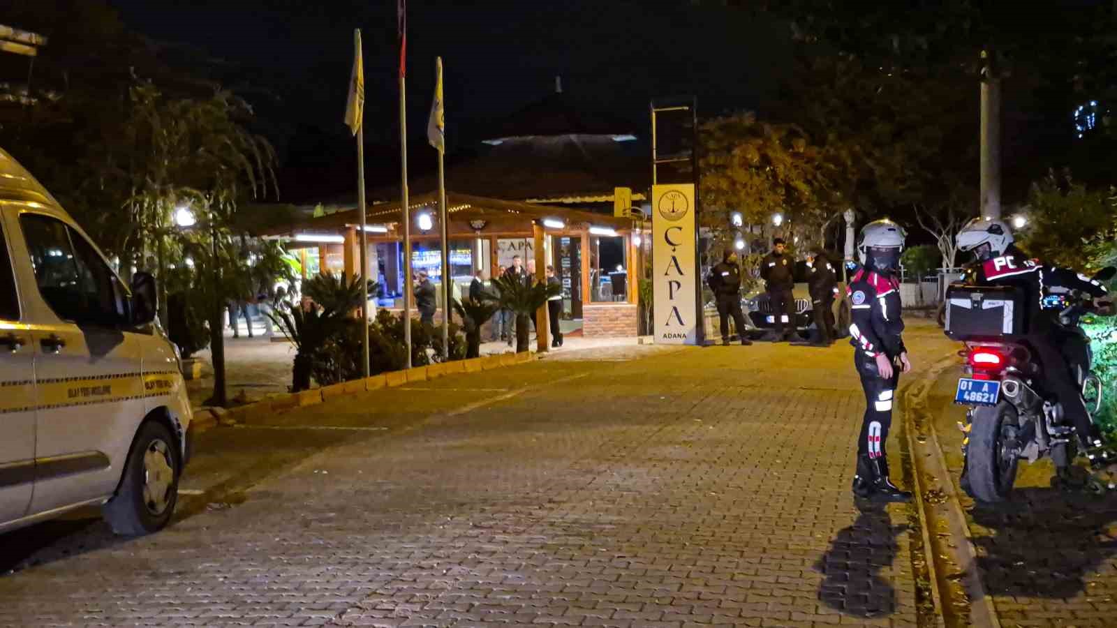 Restoranda önce selamlaştılar, sonra silahlar konuştu: 1 ölü, 1 yaralı
