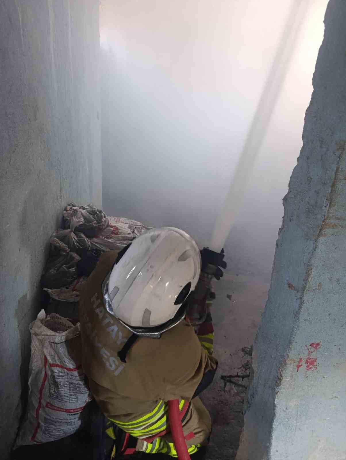 Reyhanlı’da müstakil ev yandı
