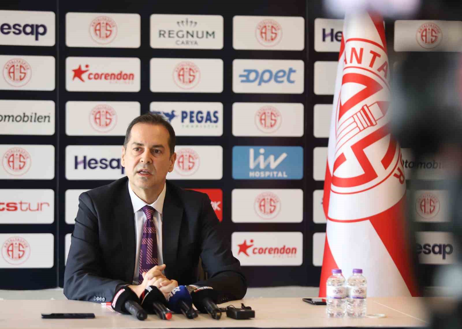 Rıza Perçin: "Fenerbahçe maçında hem galibiyete hem de hasılata çok ihtiyacımız var"
