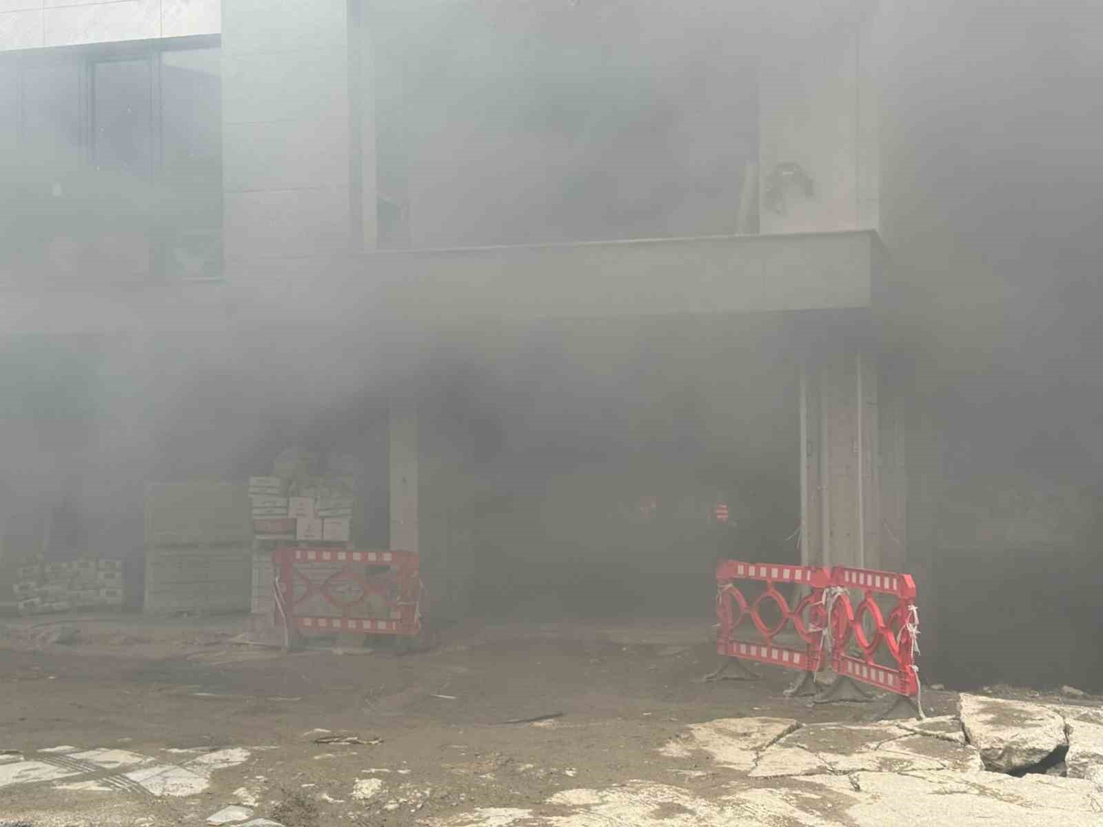 Rize’de inşaat alanında yangın
