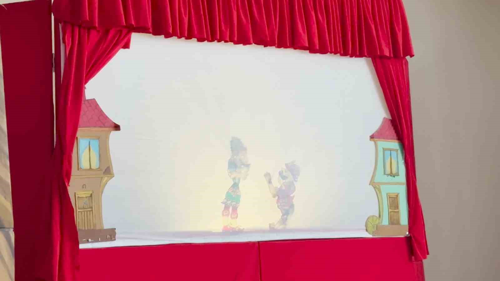 Rize’de öğrencilere Karagöz ve Hacivat gösterisi
