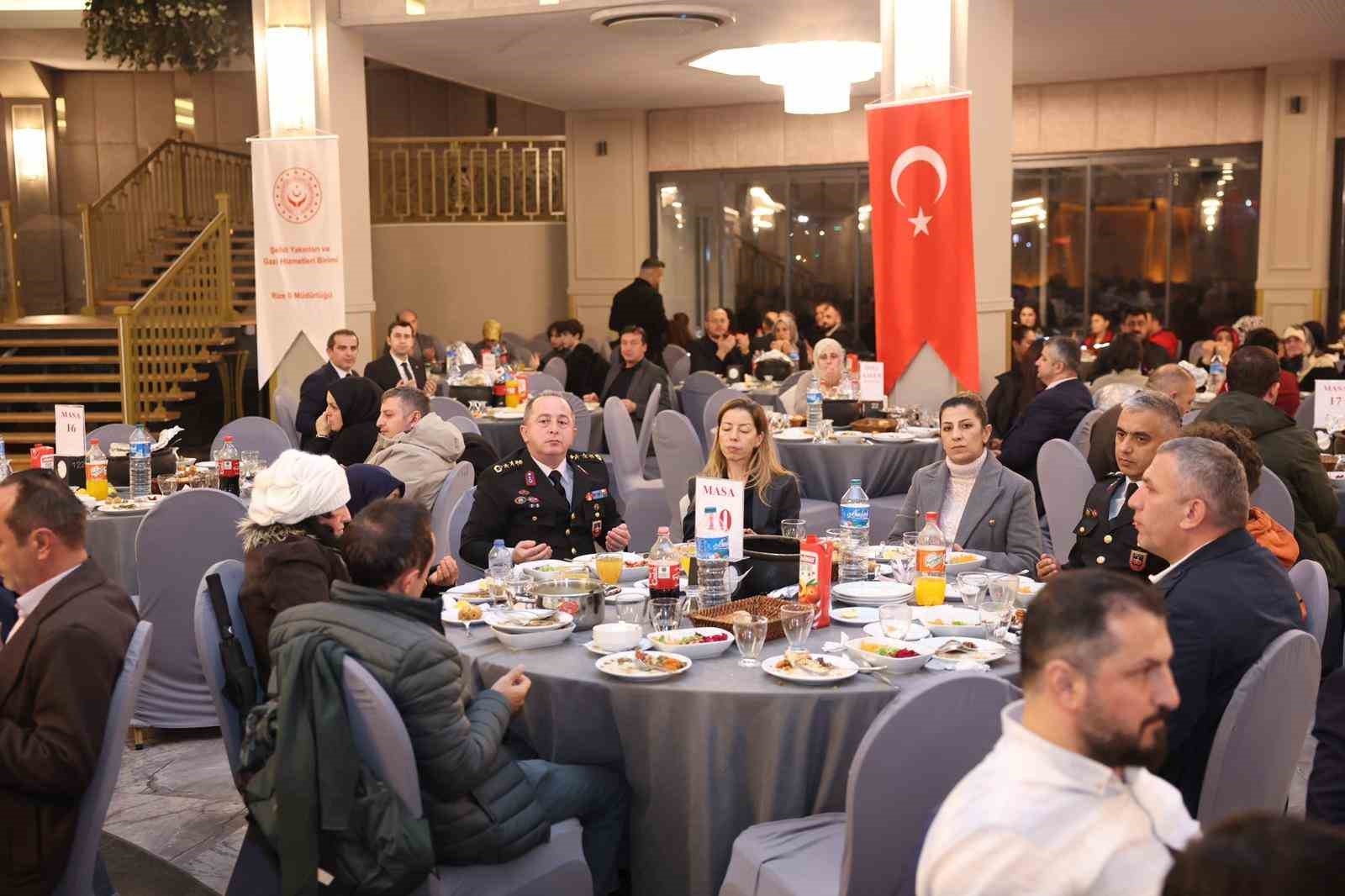 Rize’de şehit aileleri ve gaziler iftar sofrasında buluştu
