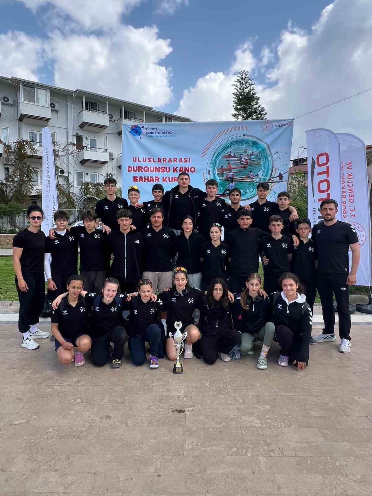 Rizeli gençler Durgunsu Kano Bahar Kupası’nda şehirlerini gururlandırdı
