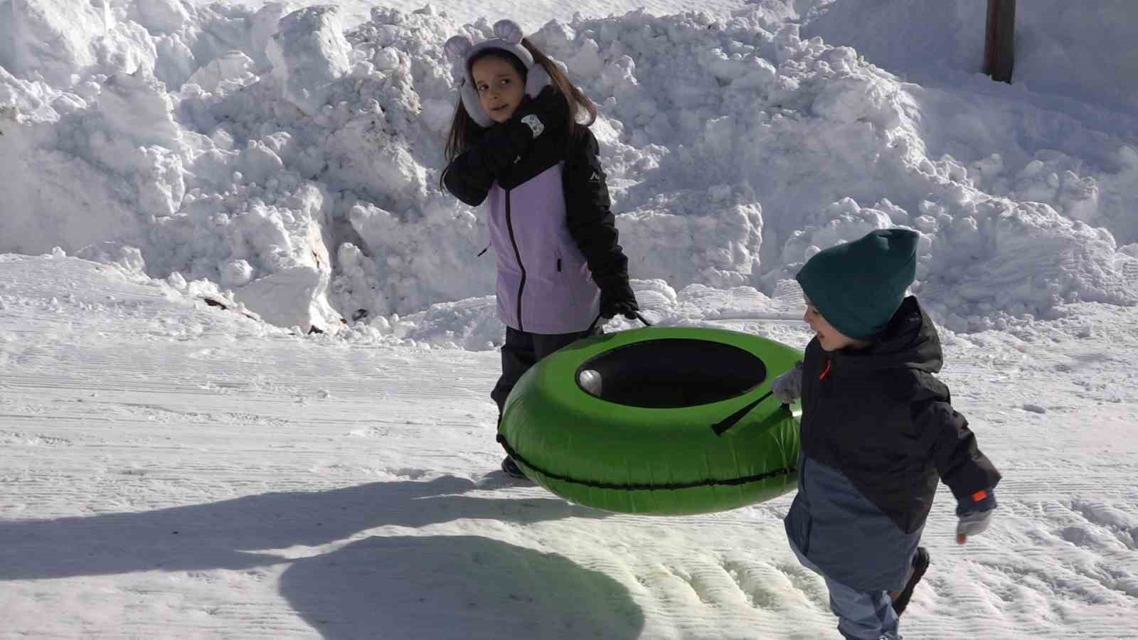 Rize’ye kayak tesisi yapılması için taleplerini böyle duyurdular
