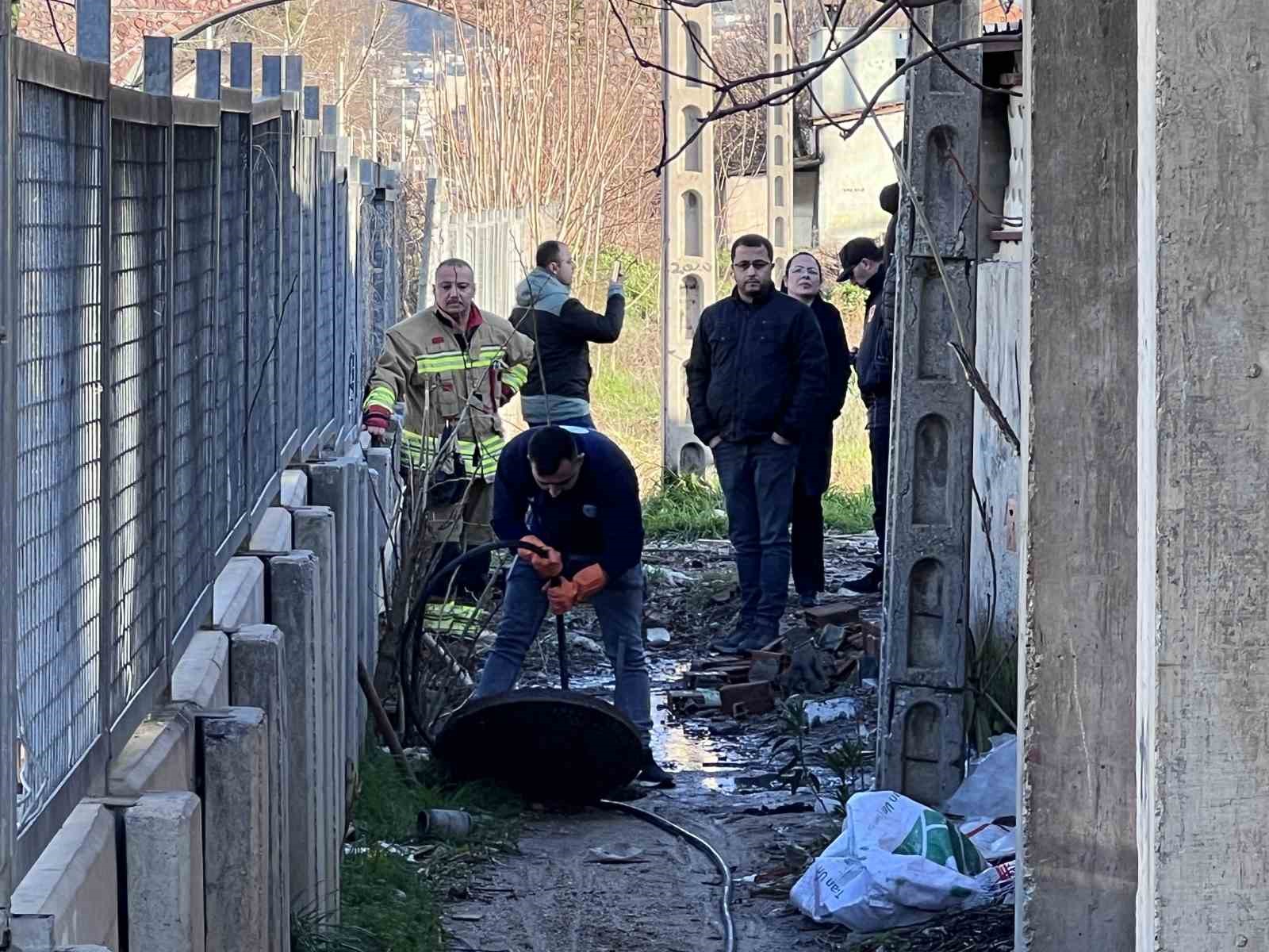 ’Rögarda bebek gördüm’ iddiası ekipleri harekete geçirdi
