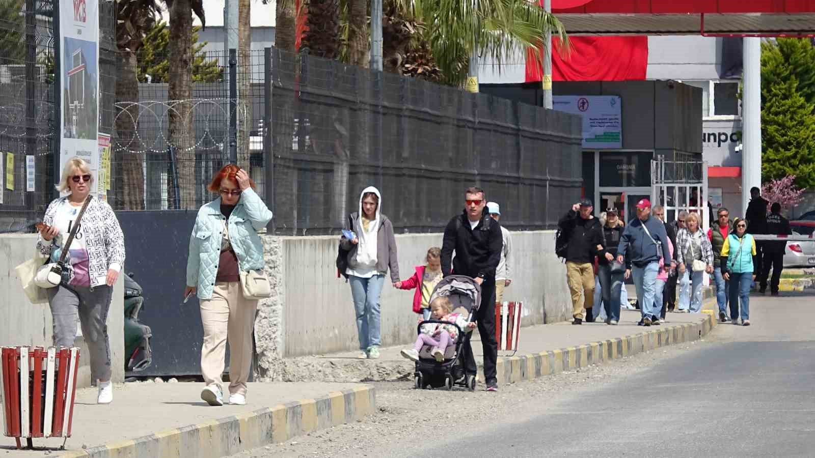 Rus turistler aylar sonra kruvaziyer ile Samsun’da
