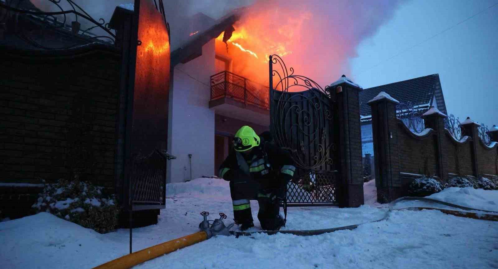 Rusya’dan Ukrayna’daki enerji tesislerine 400’den fazla İHA ve 40 füzeyle saldırı
