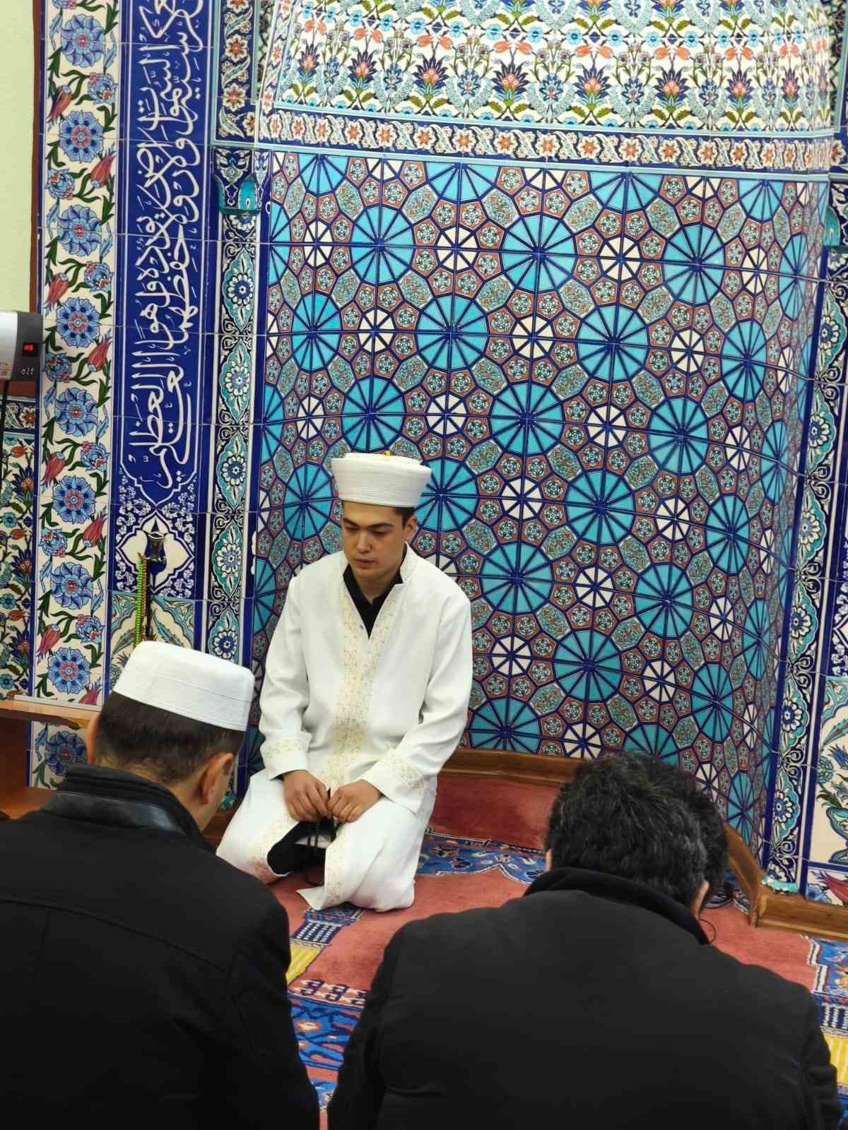 Sabah namazı buluşmaları Elderesi’nde devam etti
