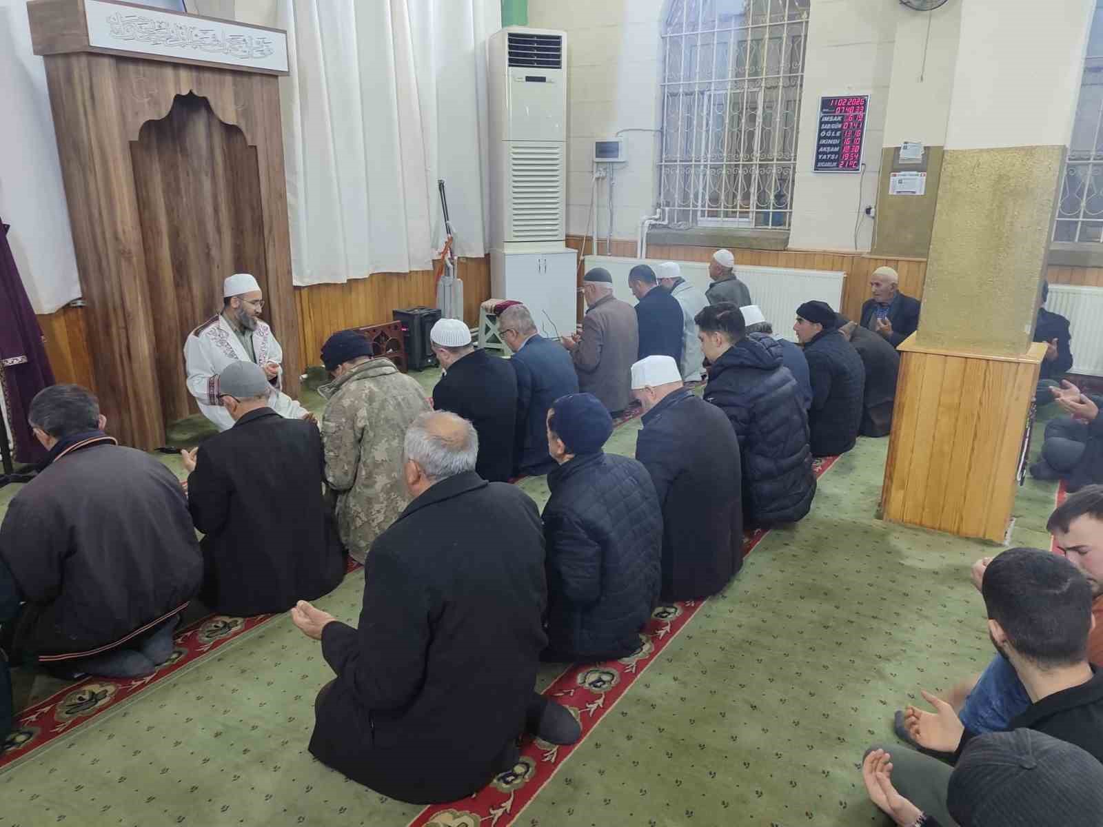 Sabah namazı buluşmaları yoğun ilgi gördü
