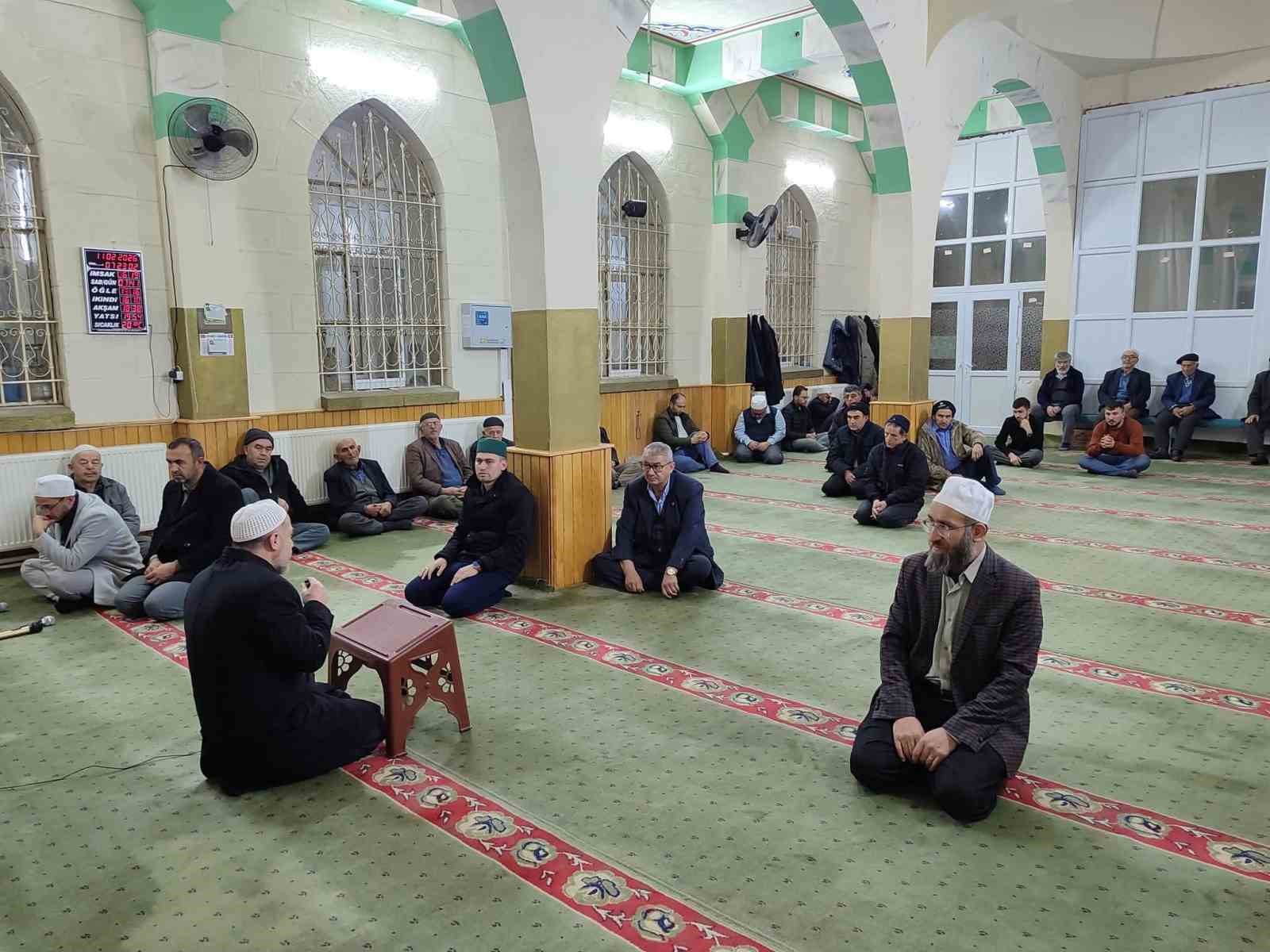 Sabah namazı buluşmaları yoğun ilgi gördü
