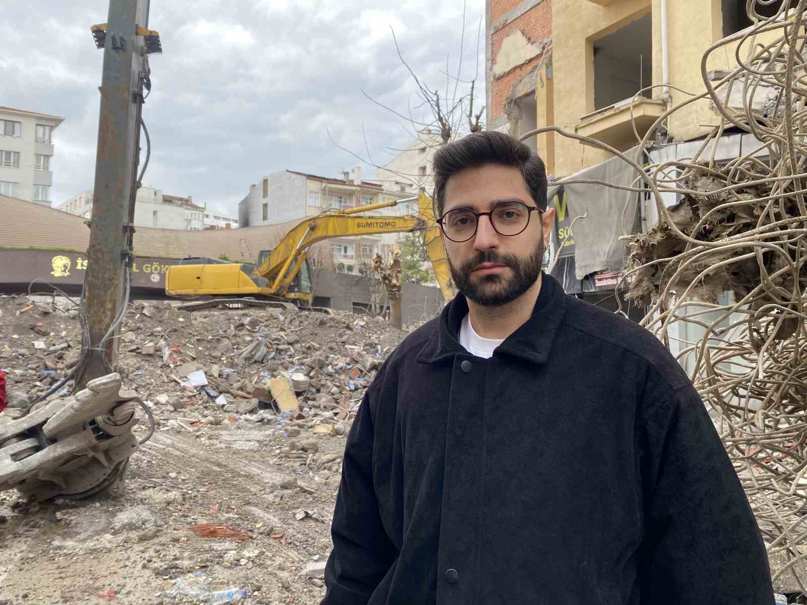 Sadece apartman değil, esnafın ekmek teknesi de yıkıldı
