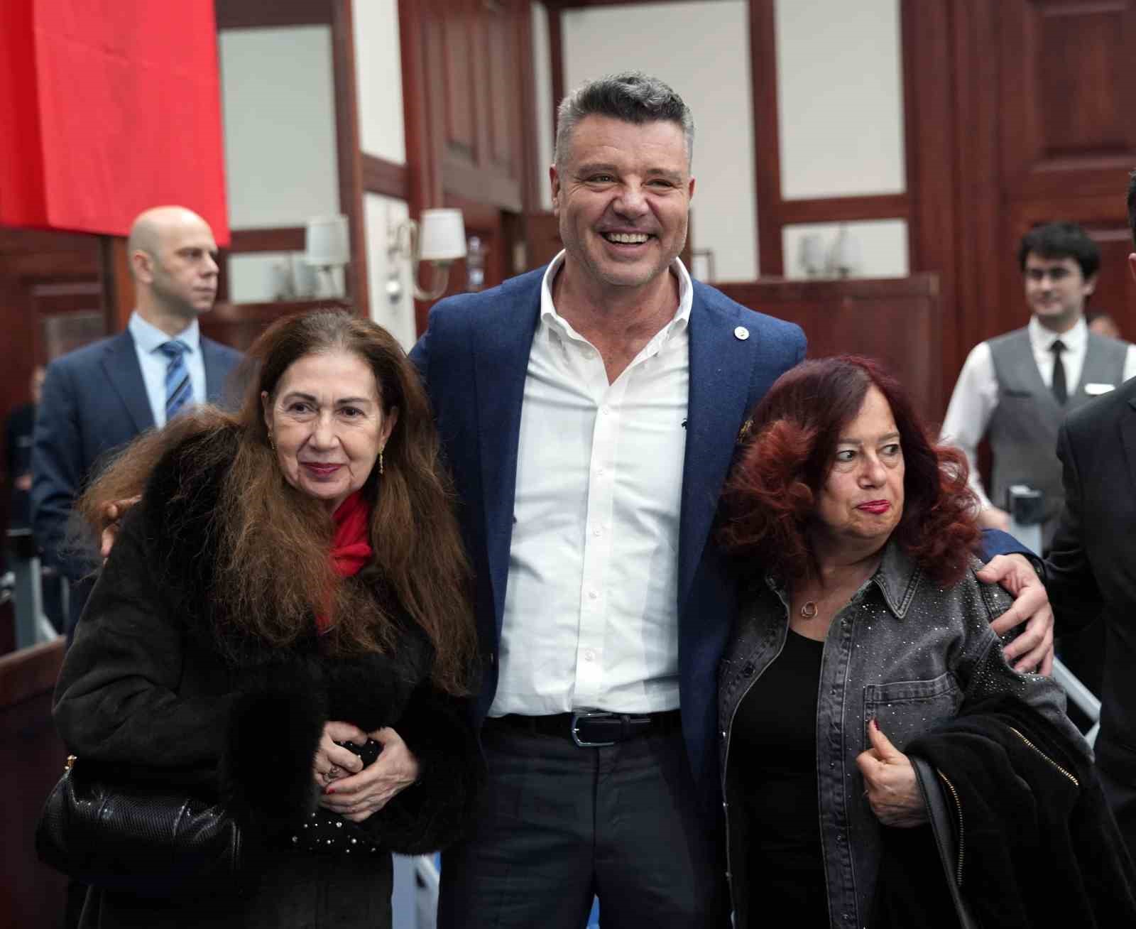 Sadettin Saran: "İnşallah çok daha fazla kupalar alacağız"
