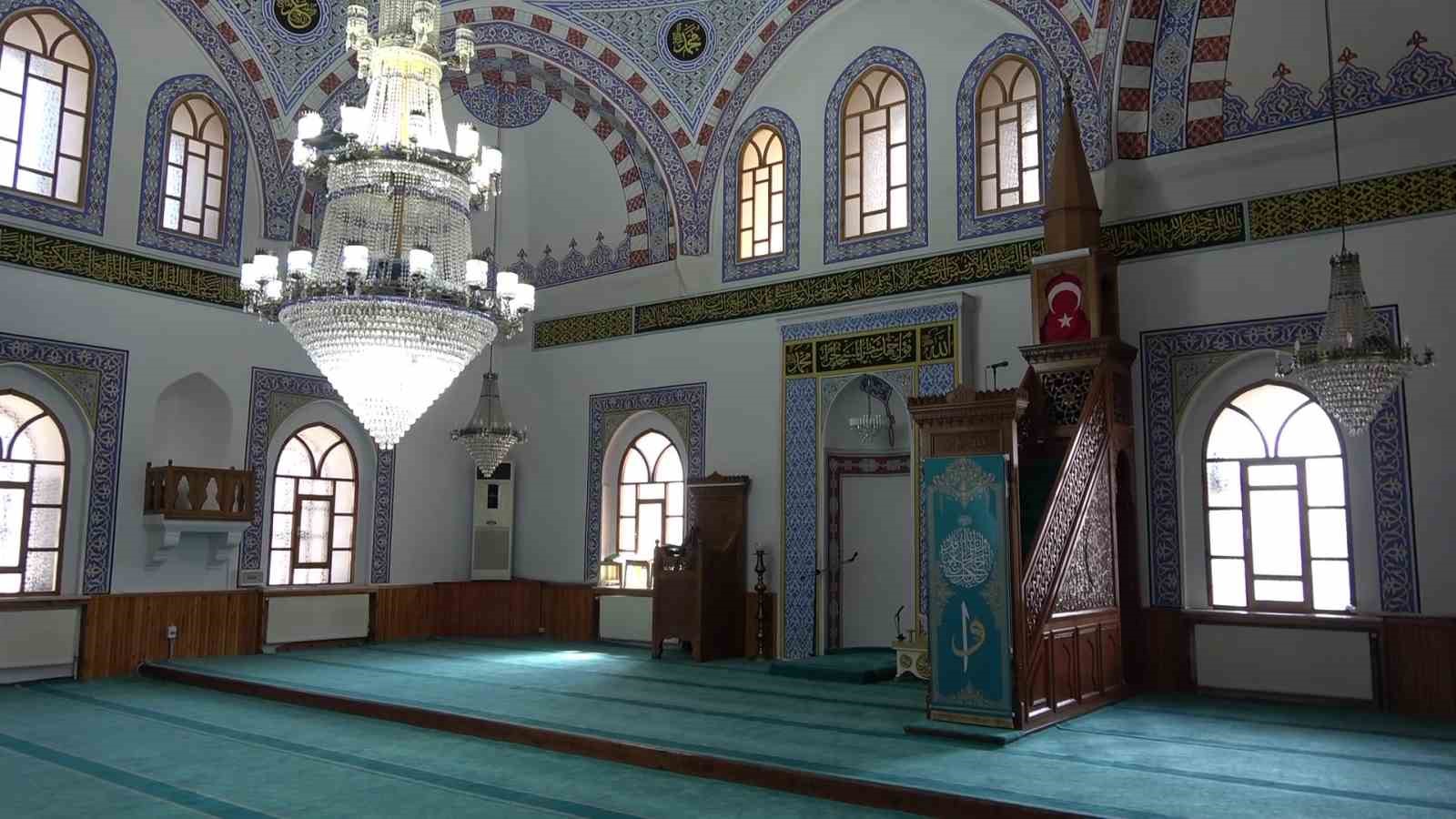 Şadırvanda saklı 150 yıllık minyatür: İstanbul, Viyana ve Amasya işlenmiş
