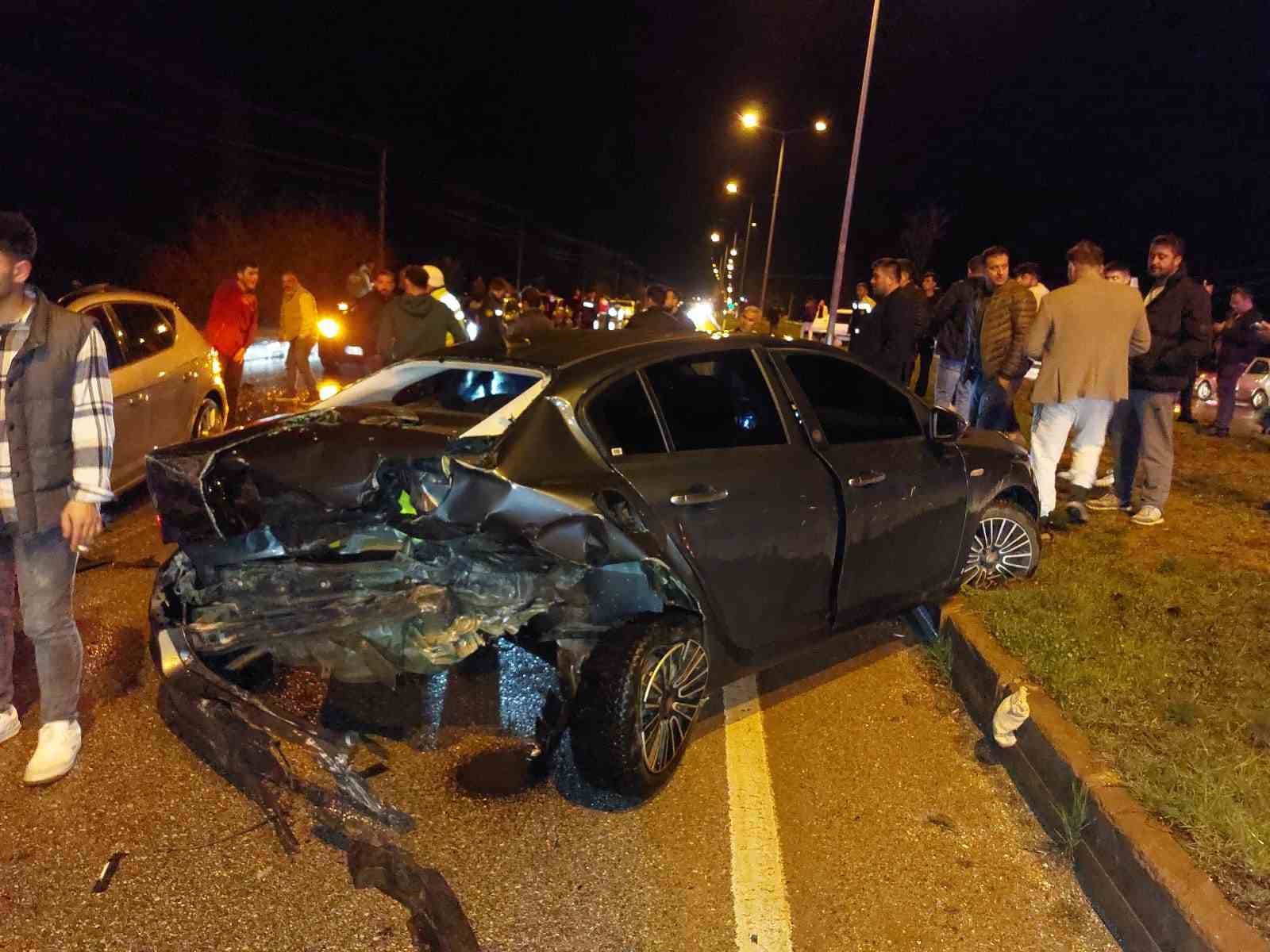 Sağanak yağış kazaları beraberinde getirdi: 1 ölü, 3 yaralı

