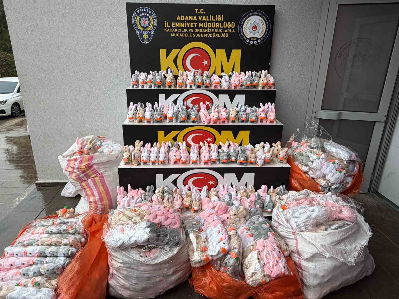 Sağlığa zararlı olabileceği değerlendirilen bin 515 kaçak pelüş oyuncak ele geçirildi
