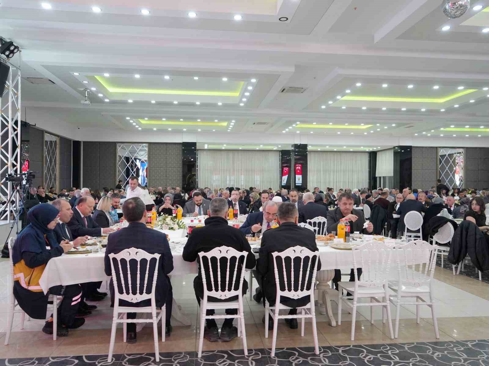 Sağlık Bakanı Memişoğlu: "Bugün Türkiye, sağlıkta bölgesinde referans gösterilen bir ülkedir"
Sağlık Bakanı Memişoğlu: "Bugün Türkiye, sağlıkta bölgesinde referans gösterilen bir ülkedir"