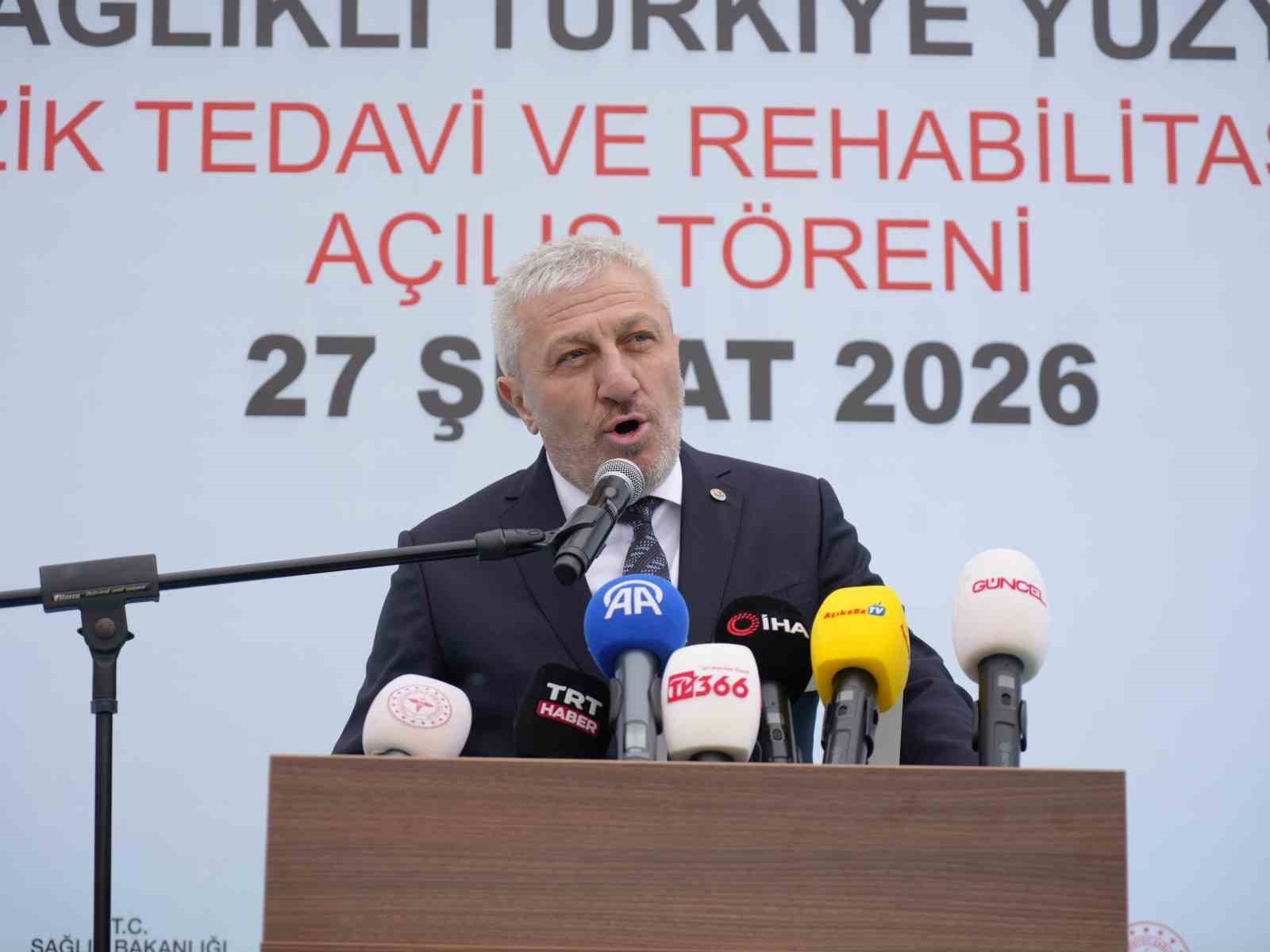 Sağlık Bakanı Memişoğlu: "Türkiye Yüzyılı’nda sağlıklı Türkiye olsun istiyoruz"
Sağlık Bakanı Memişoğlu: "Türkiye Yüzyılı’nda sağlıklı Türkiye olsun istiyoruz"