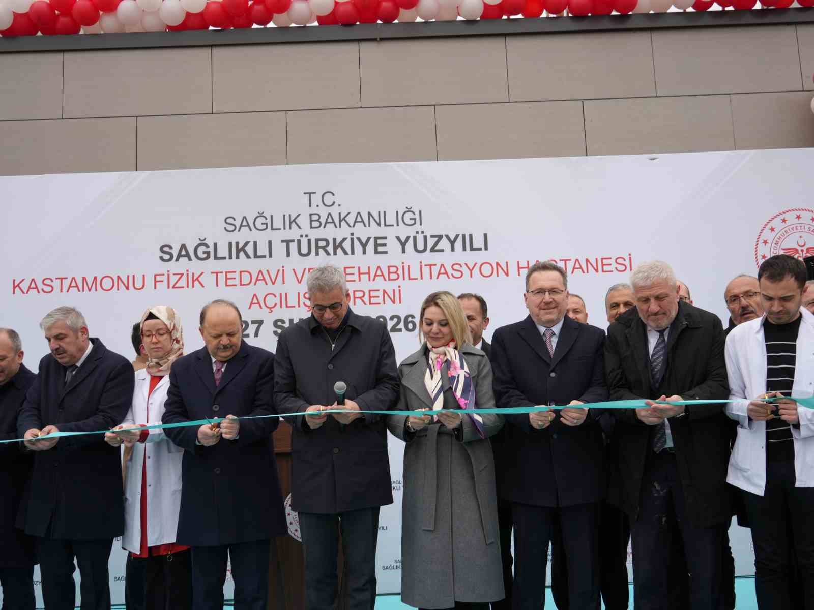 Sağlık Bakanı Memişoğlu: "Türkiye Yüzyılı’nda sağlıklı Türkiye olsun istiyoruz"
Sağlık Bakanı Memişoğlu: "Türkiye Yüzyılı’nda sağlıklı Türkiye olsun istiyoruz"