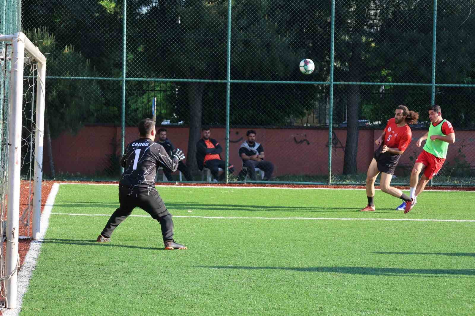 Sağlık Kupası’nda ilk düdük çaldı
