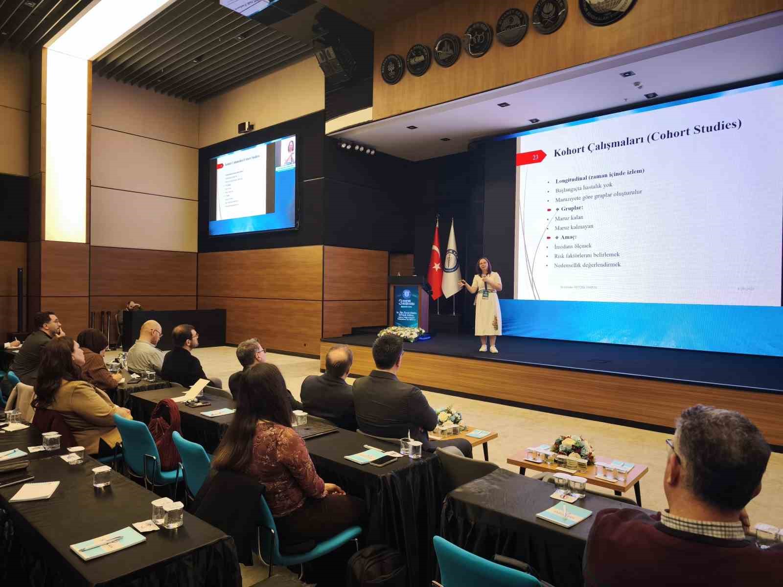 Sağlık-Sen’den sağlık ve sosyal hizmet profesyonellerine yönelik Akademik Gelişim Kursu
