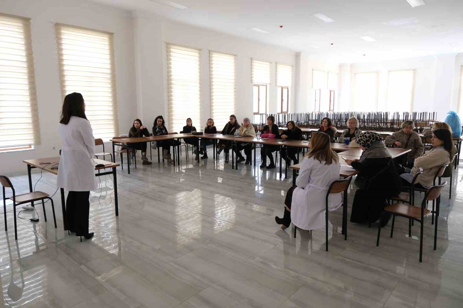 Sağlıklı Menopoz Okulları’nda ücretsiz eğitimler veriliyor
