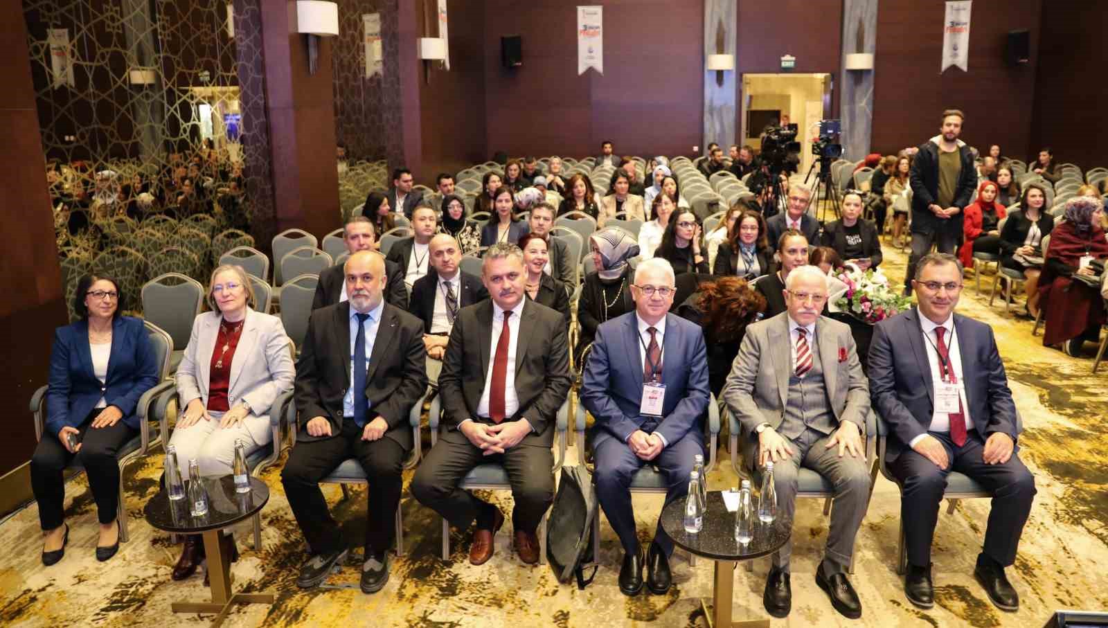 Sağlıklı nesiller için bilim insanları Konya’da buluştu
