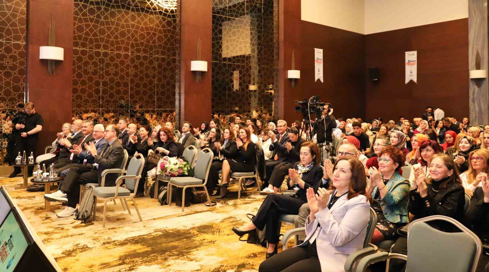 Sağlıklı nesiller için bilim insanları Konya’da buluştu
