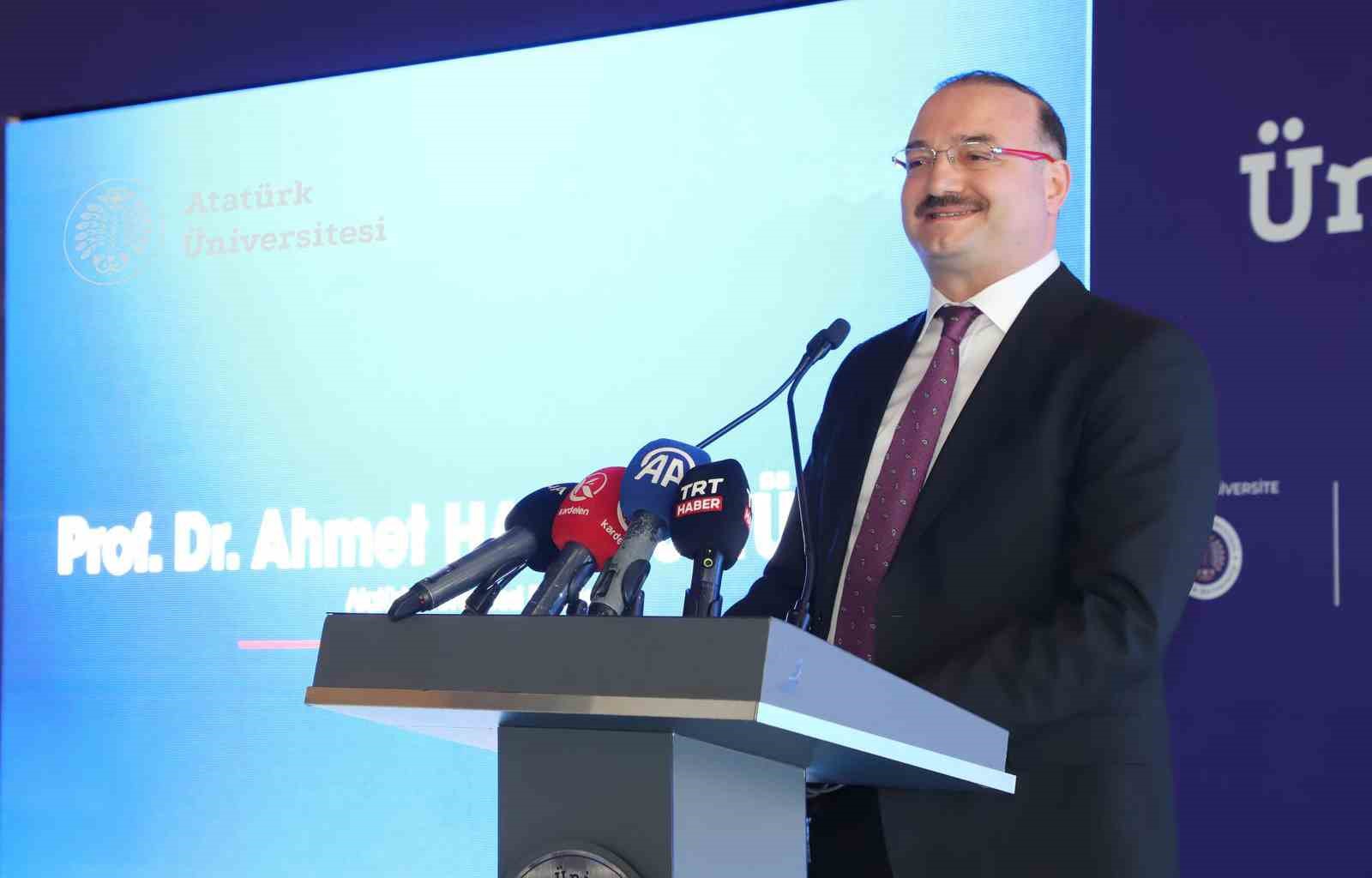 Sağlıkta Türkiye yüzyılı vizyonuna önemli katkı: Atatürk Üniversitesi, Sağlıkta Yapay Zekâ Patentlerinde Türkiye’nin zirvesinde
Sağlıkta Türkiye yüzyılı vizyonuna önemli katkı: Atatürk Üniversitesi, Sağlıkta Yapay Zekâ Patentlerinde Türkiye’nin zirvesinde