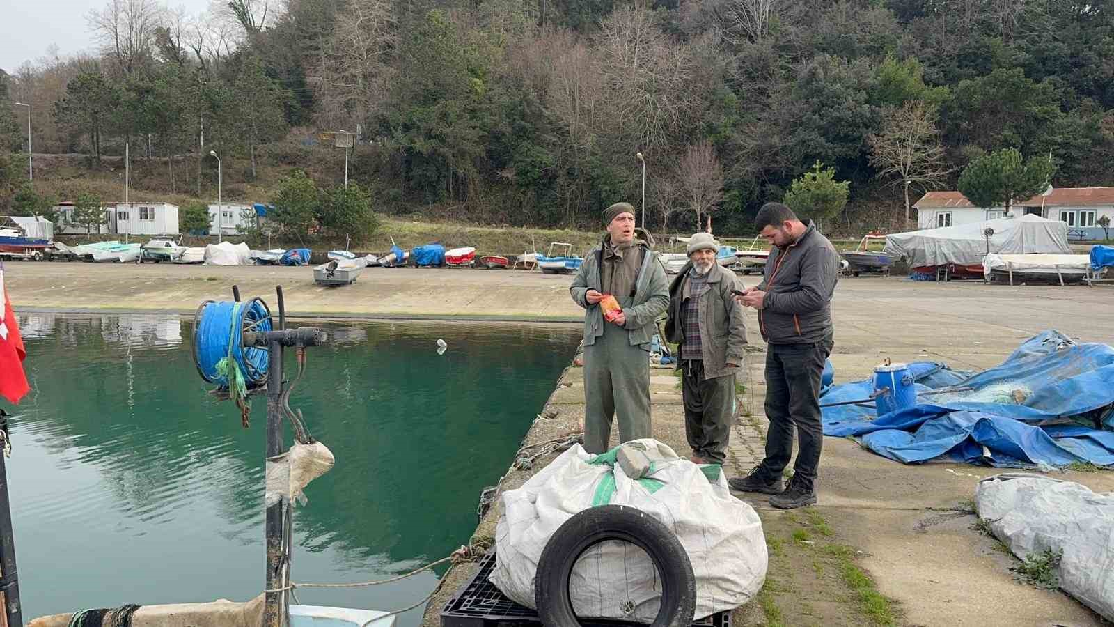 Sahil güvenlikten nefes kesen yunus kurtarma operasyonu
