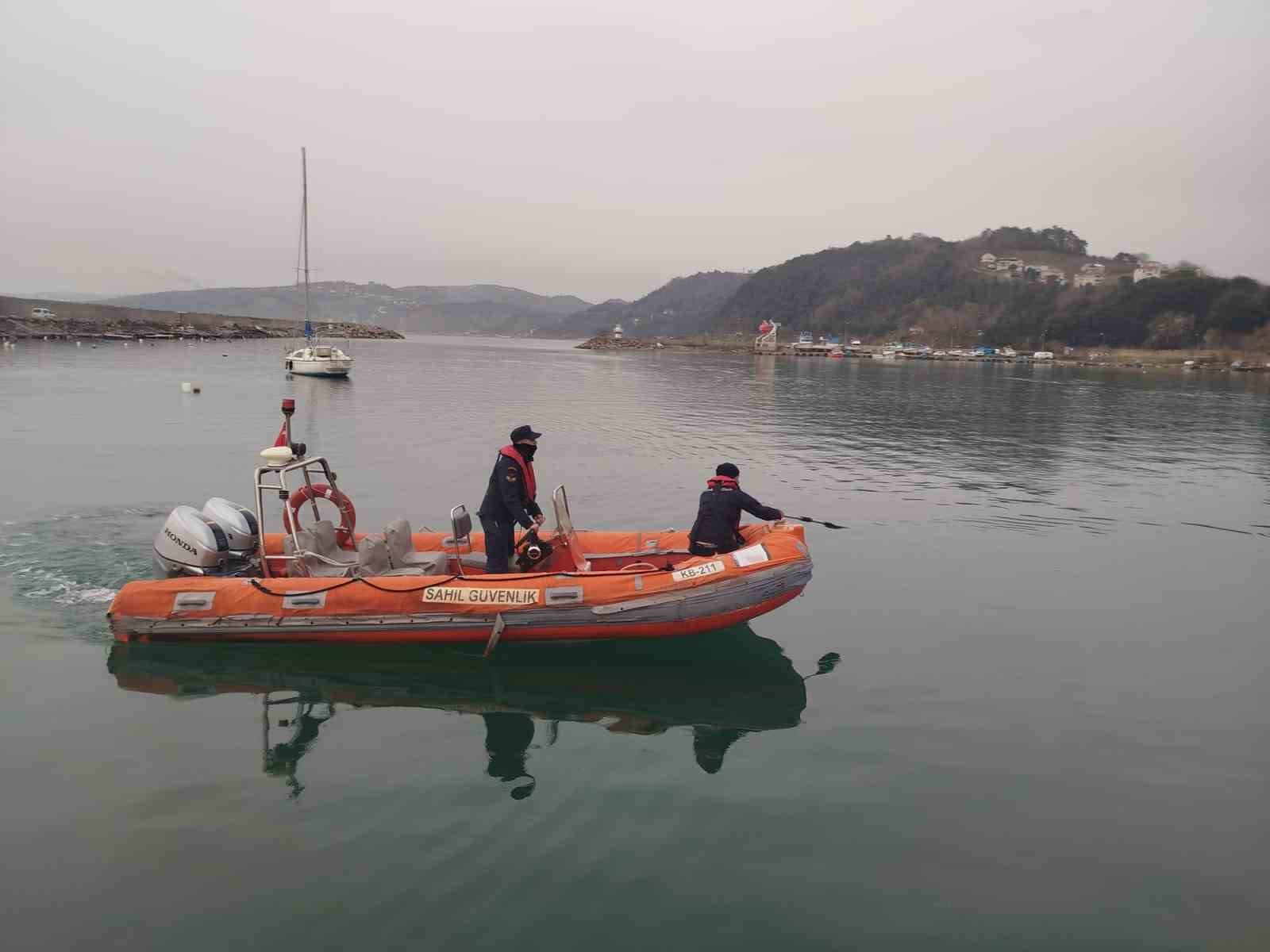 Sahil güvenlikten nefes kesen yunus kurtarma operasyonu
