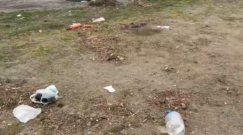 Sahilde çöp tepkisi: ’Karavancılar çevreyi kirletti’ iddiası
