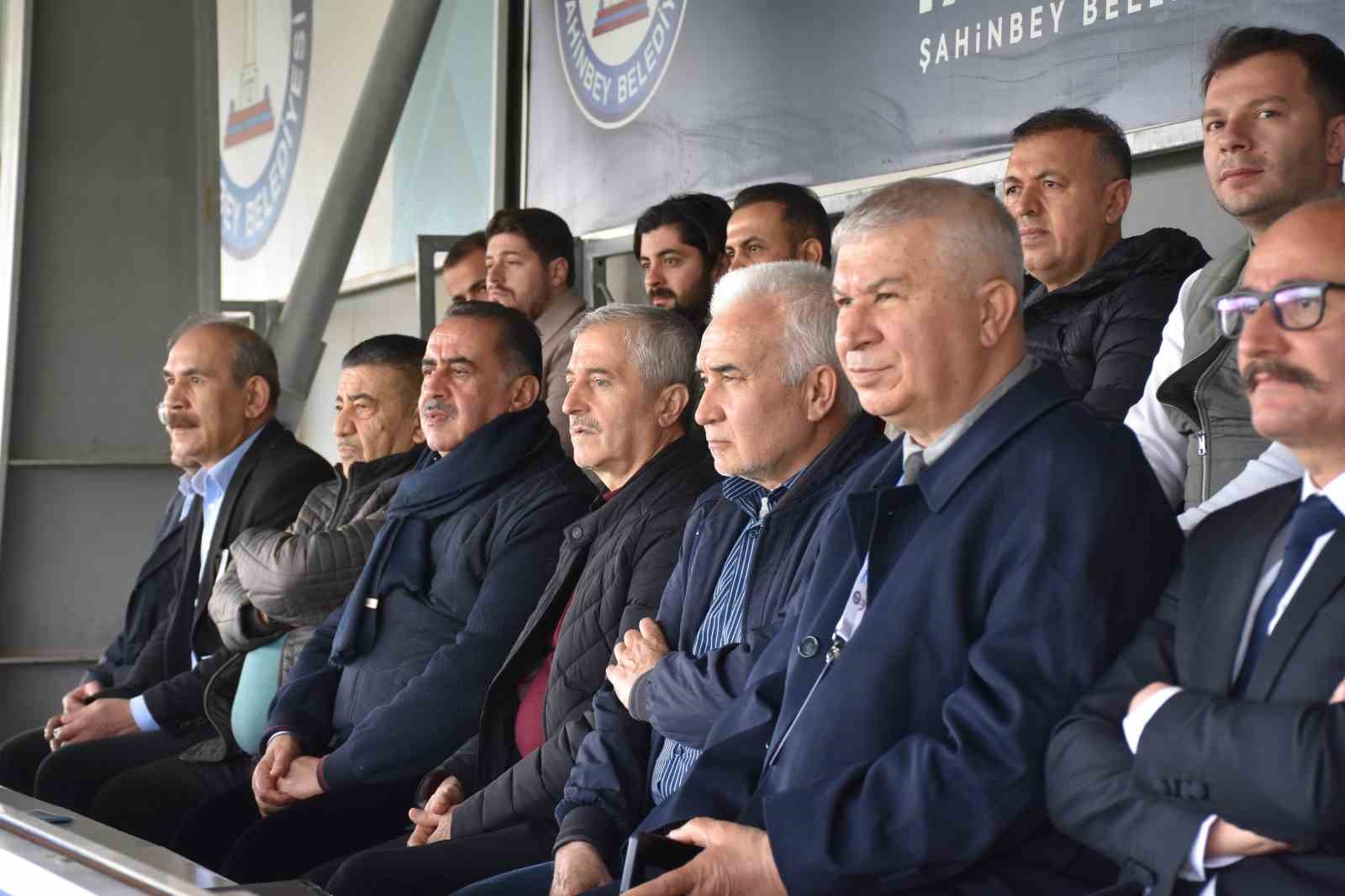 Şahinbey Ampute şampiyonluğa ilerliyor 5-1
