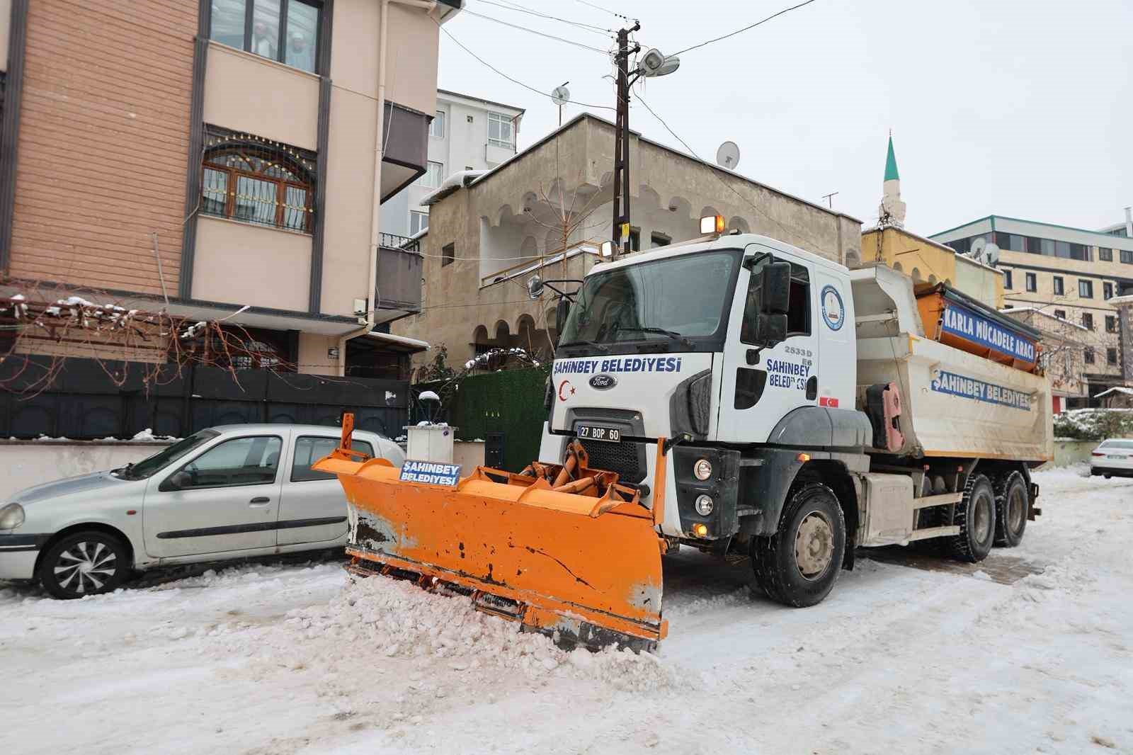 Şahinbey Belediyesi ekipleri 7/24 sahada
