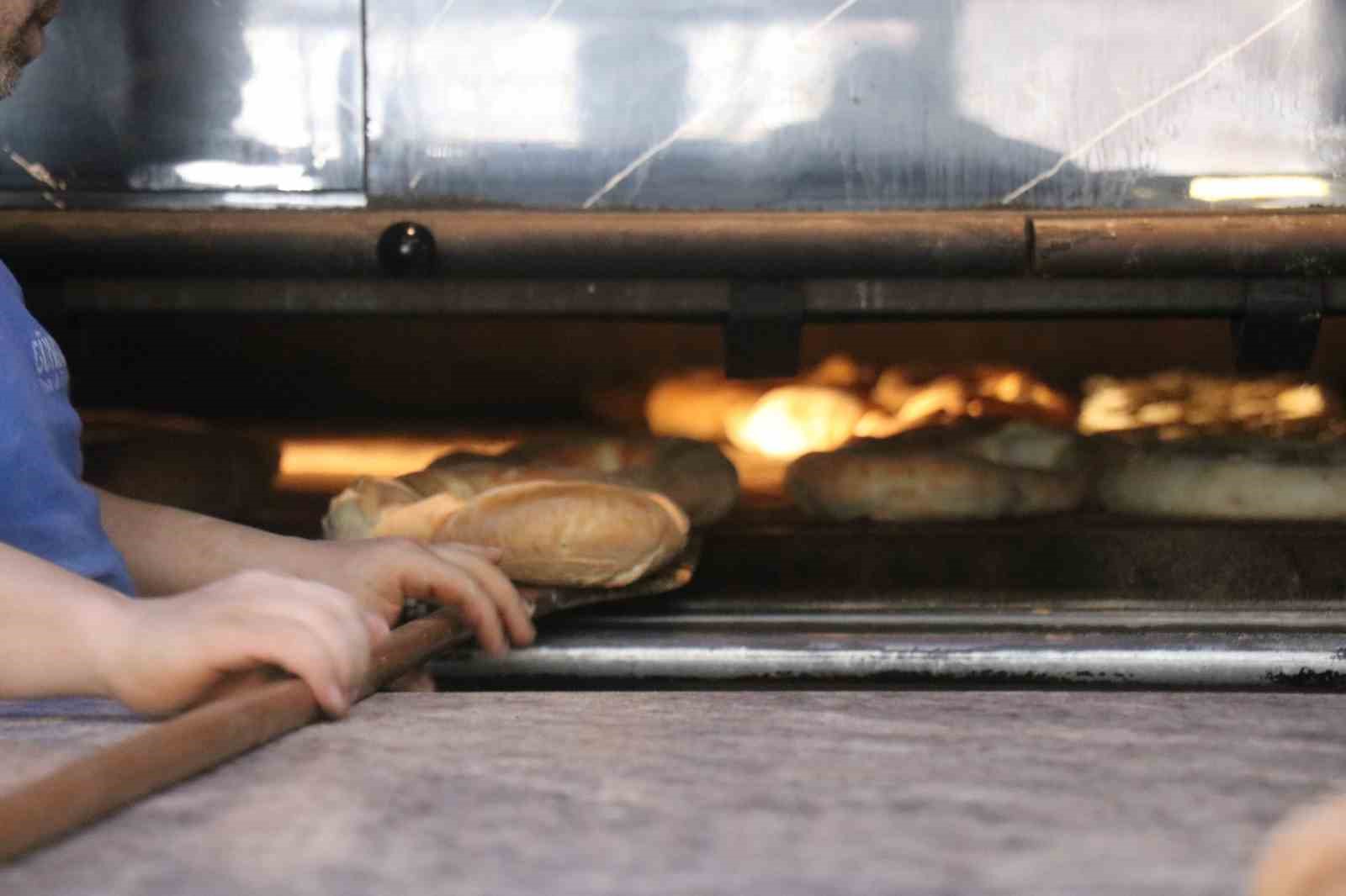 Sahur sofralarının asırlık konuğu: Ramazan ayına özel halka pide
