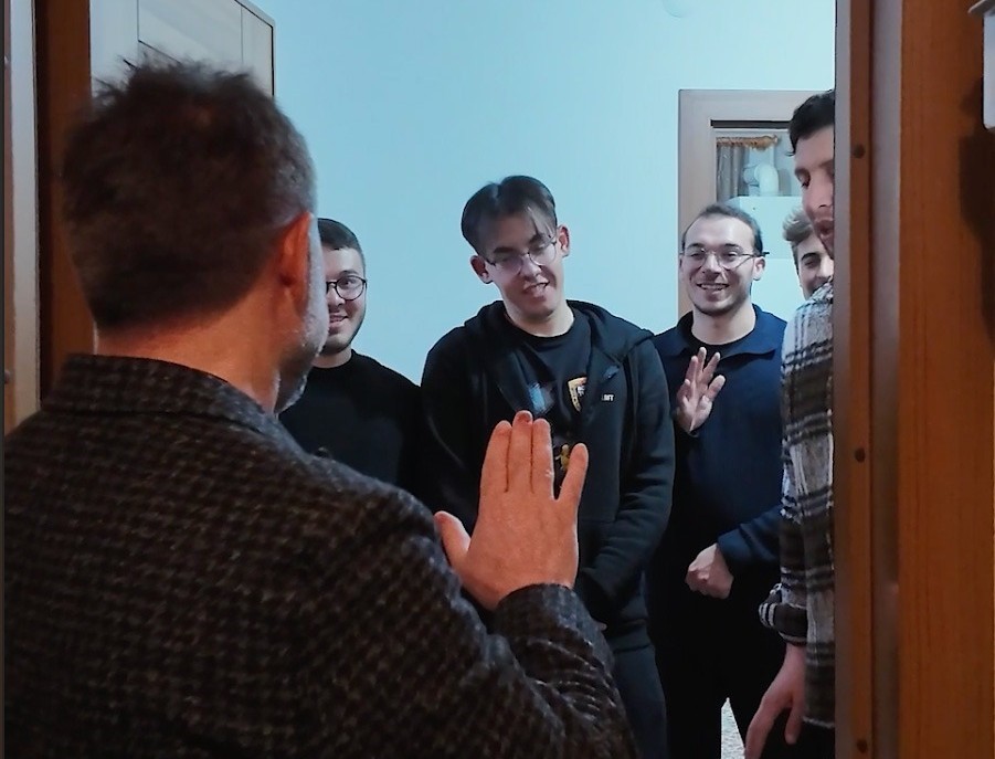 Sahur sofrasında öğrencileri yalnız bırakmadı
Sahur sofrasında öğrencileri yalnız bırakmadı