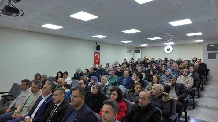 Şair Süleyman Nazif dualarla anıldı
