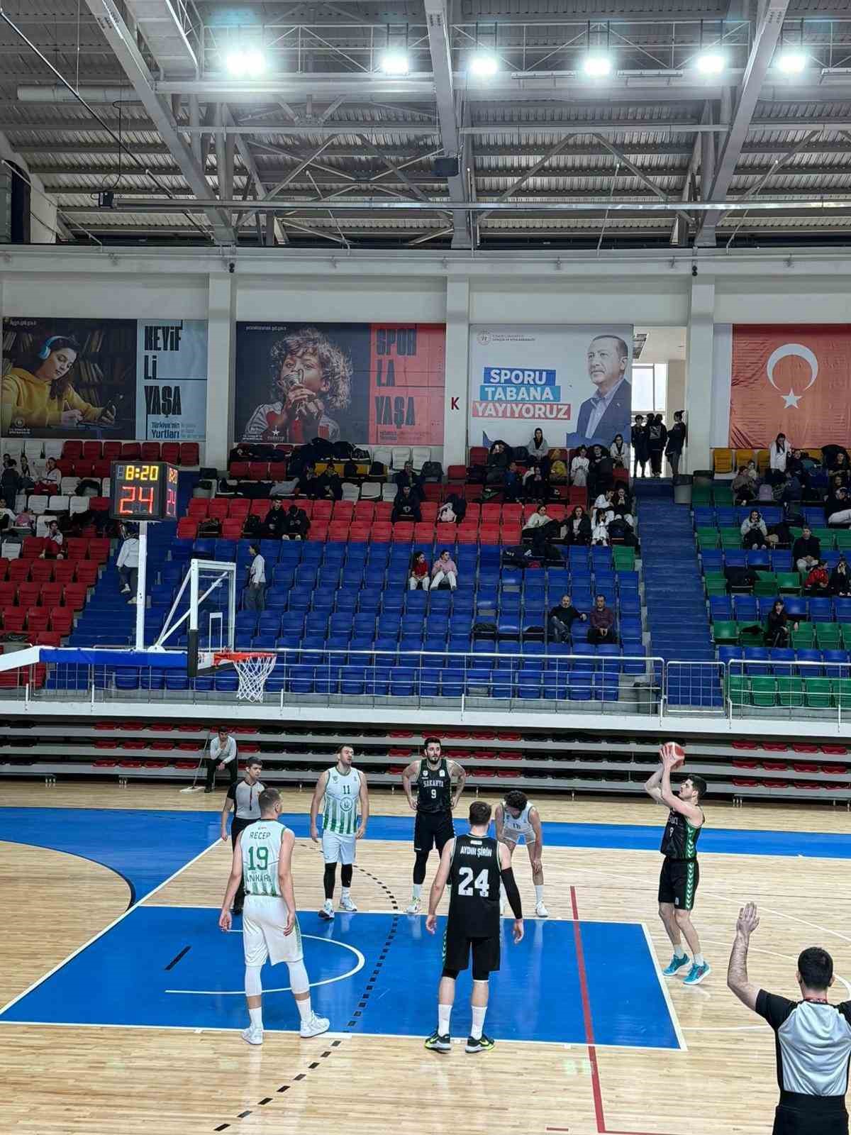 Sakarya temsilcisi play-off biletini Ankara’da kaptı
