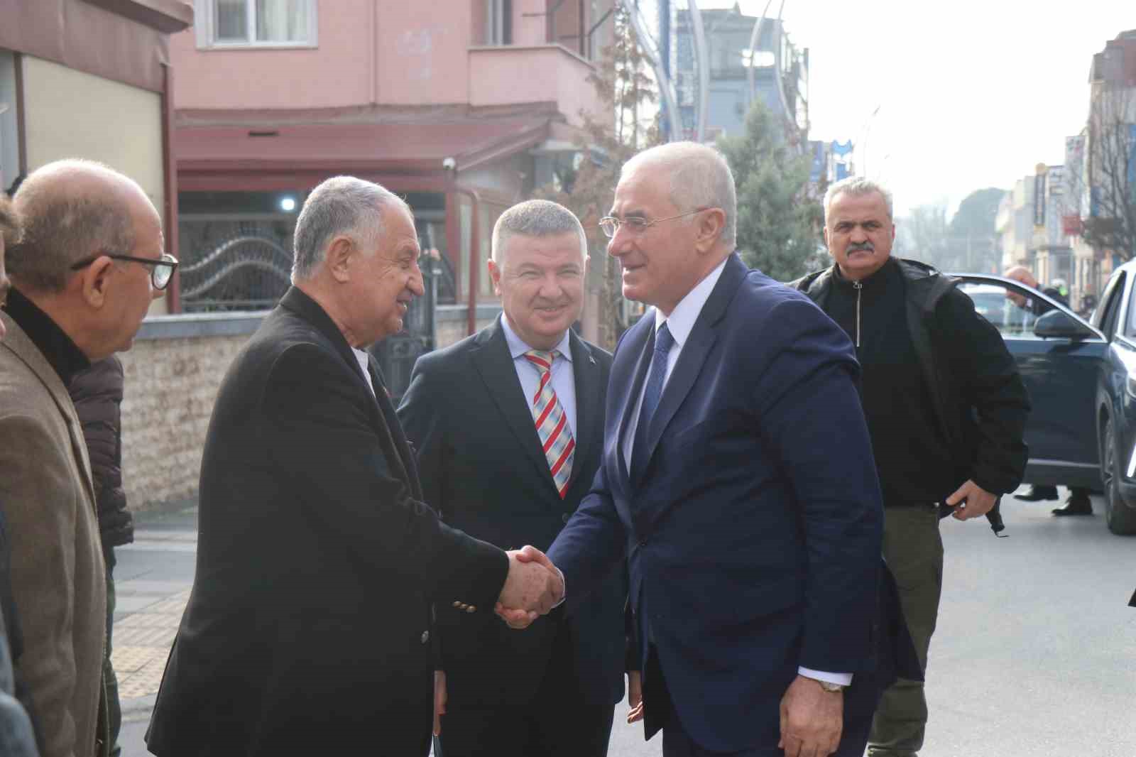 Sakarya’da açık kürsü kuruldu: Ombudsman halkın şikayetlerini dinledi
