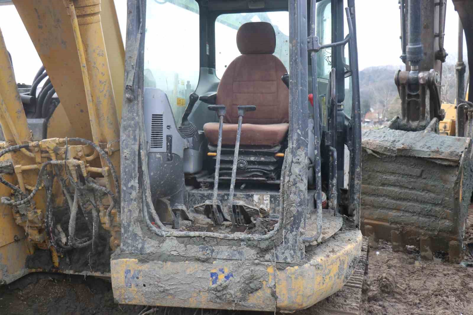 Sakarya’da "fıkra gibi olay: Kurtarmaya gelen de battı
