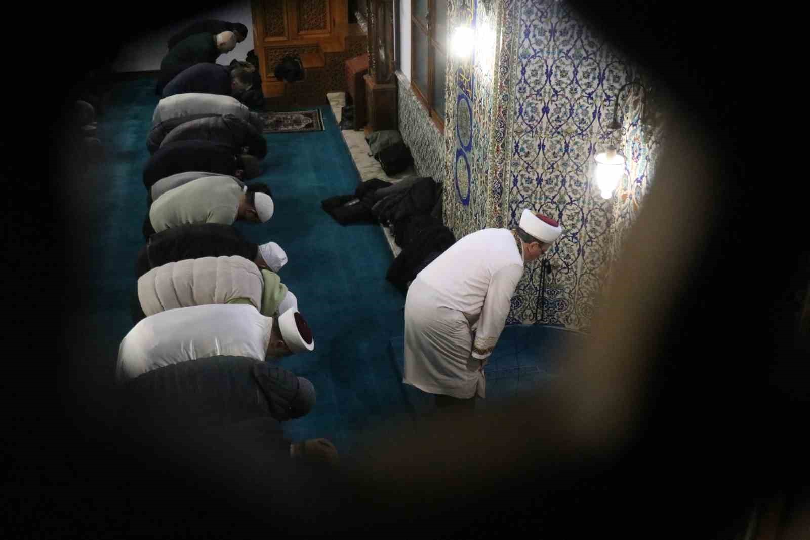 Sakarya’da ilk teravih namazı eda edildi
