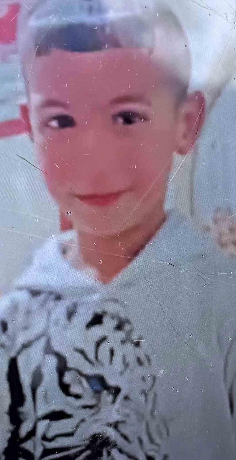 Sakarya’da nehre düşen çocuğu arama çalışmaları bir haftadır sürüyor
