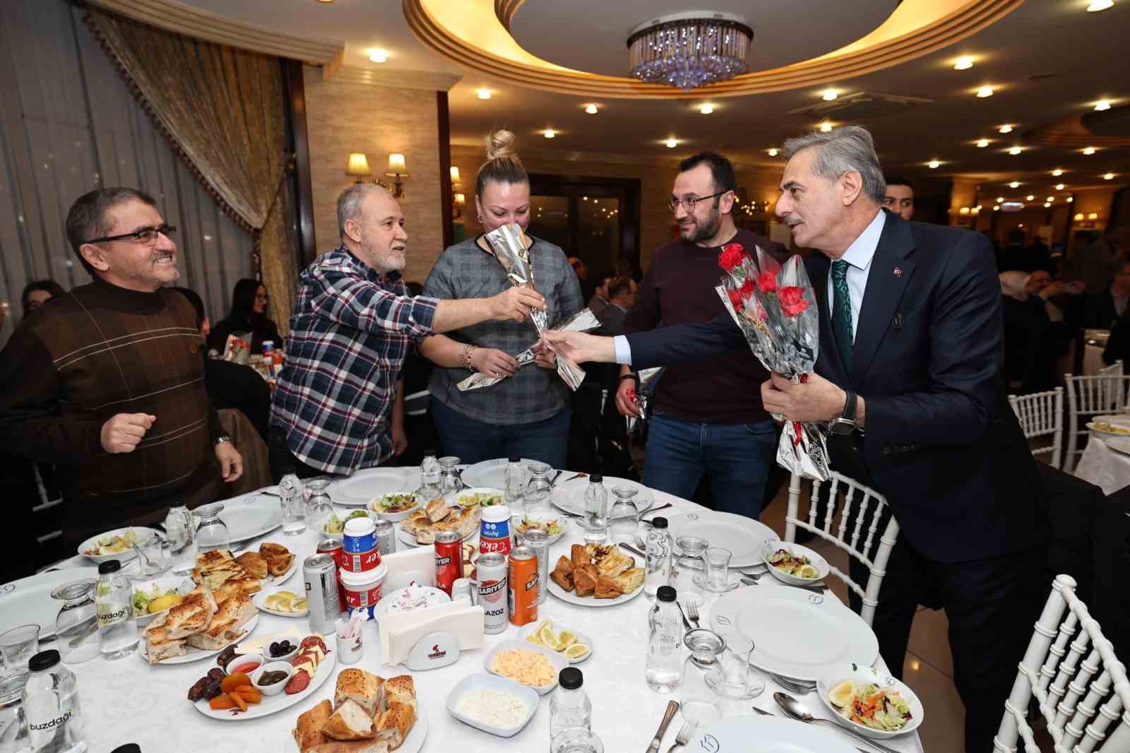 Sakarya’da protokol ve sağlık camiası iftarda buluştu
Sakarya’da protokol ve sağlık camiası iftarda buluştu