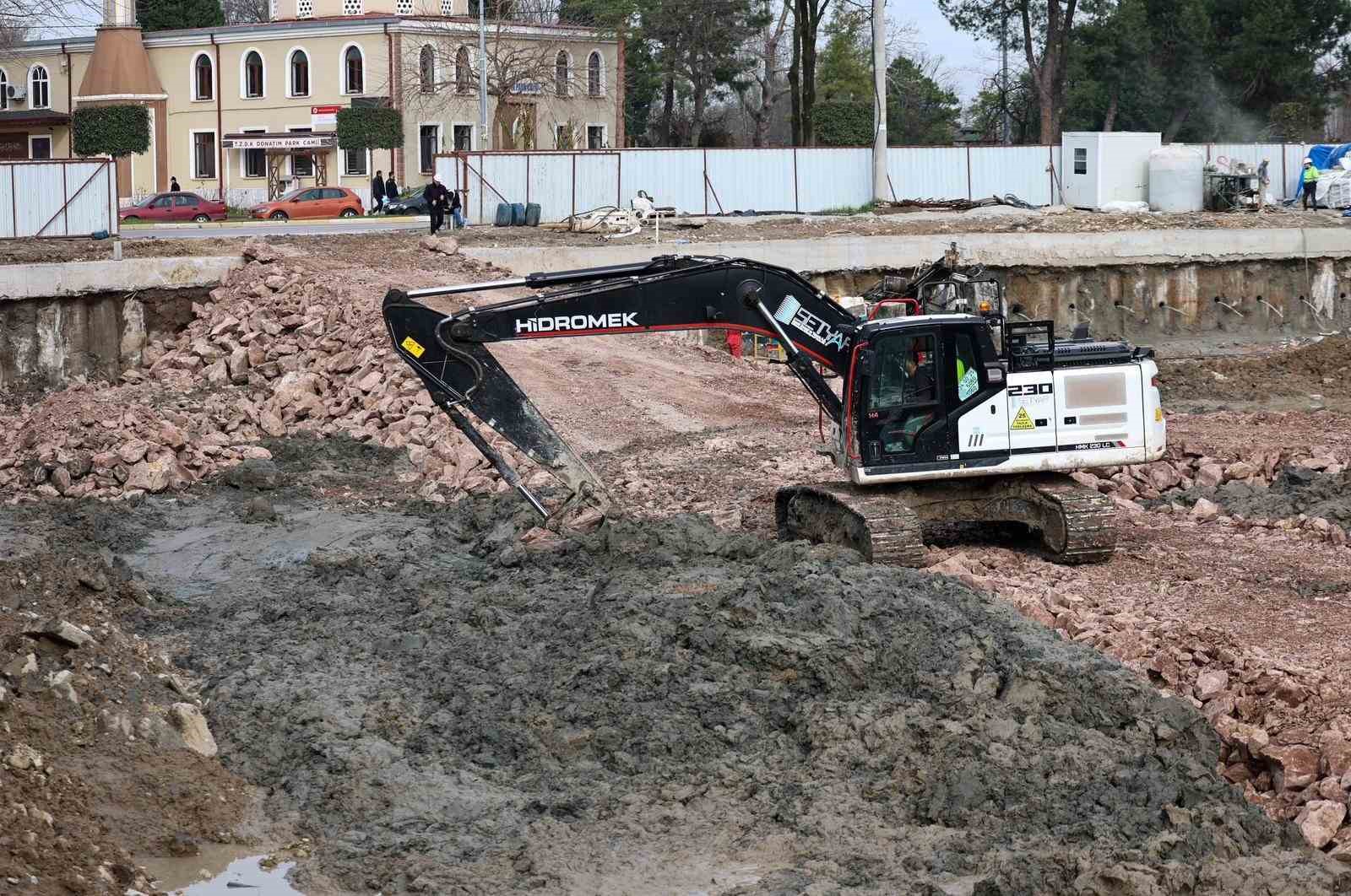 Sakarya’da Şehir Kütüphanesi ve Bilim Merkezi yükseliyor
