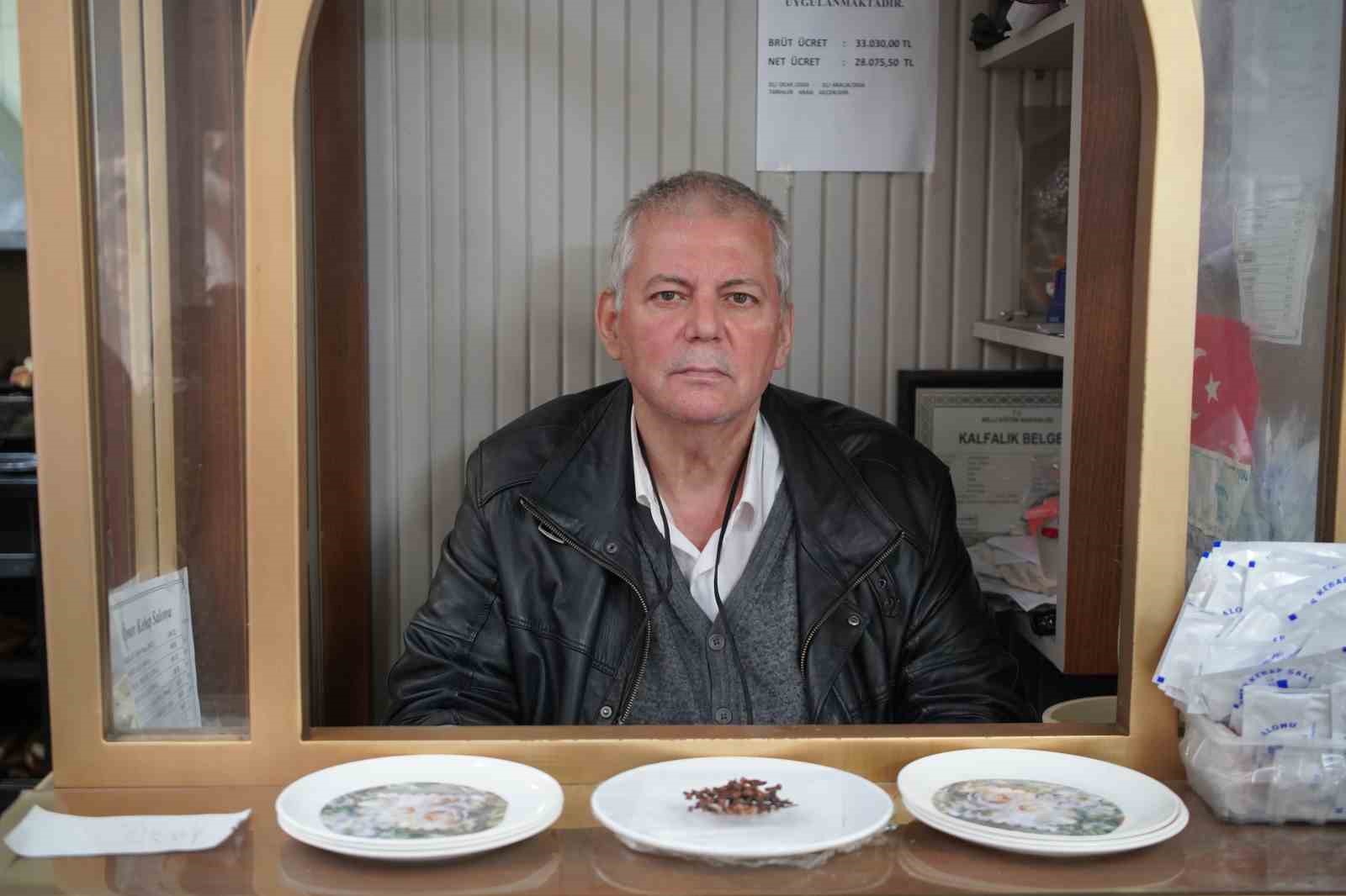 Sakarya’nın 100 yaşındaki dönercisi 84 yıldır mesleğini sürdürüyor
