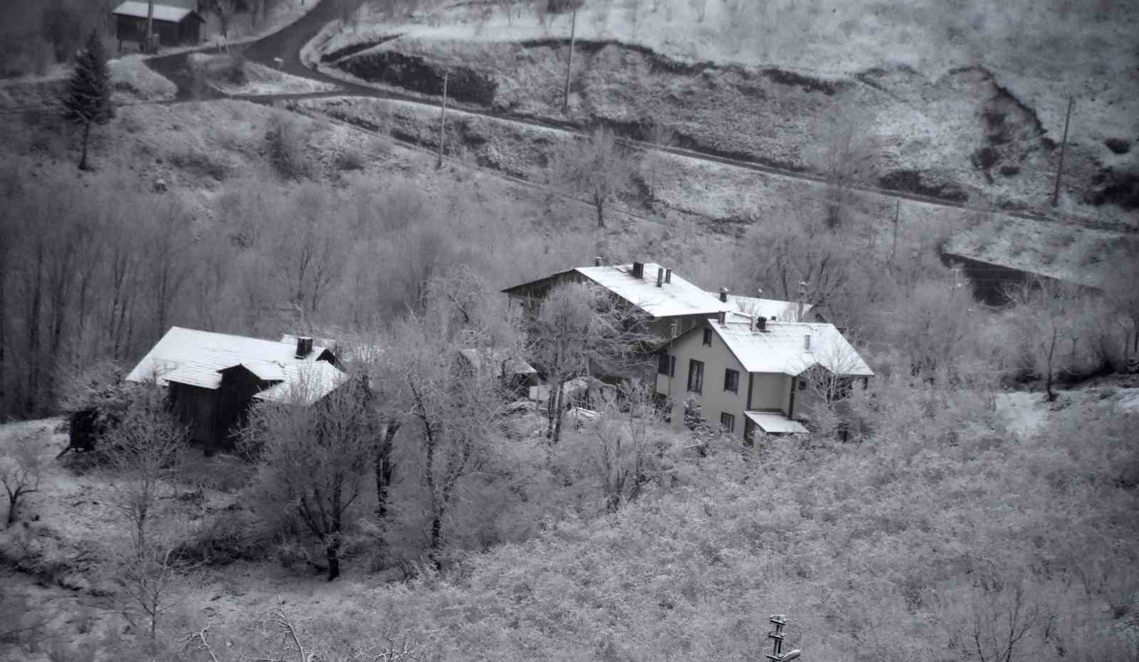Sakarya’nın yüksek kesimleri beyaz gelinliğini yeniden giydi
