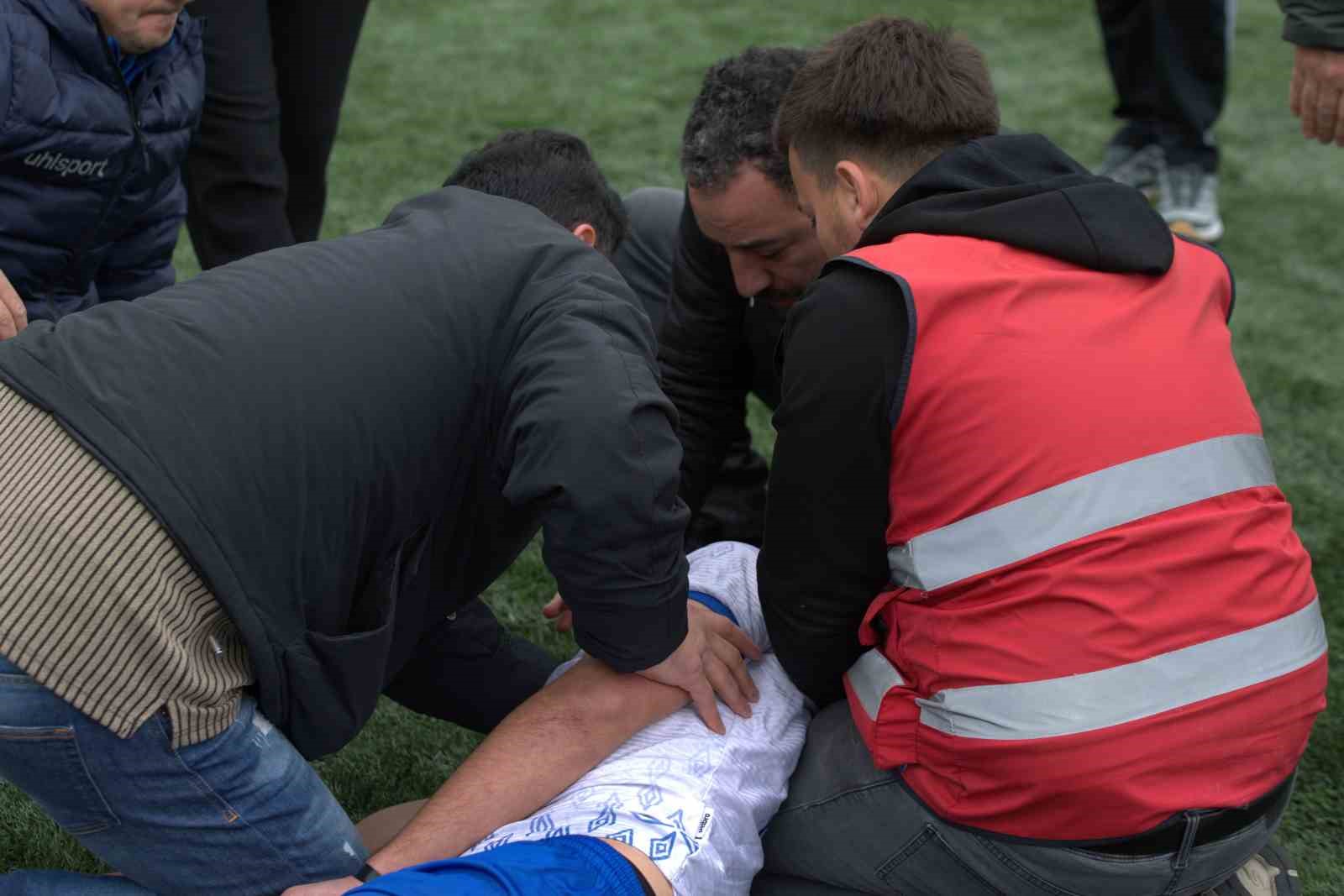 Sakatlanan takım arkadaşlarına üzüldüler, oyuna devam edemediler
