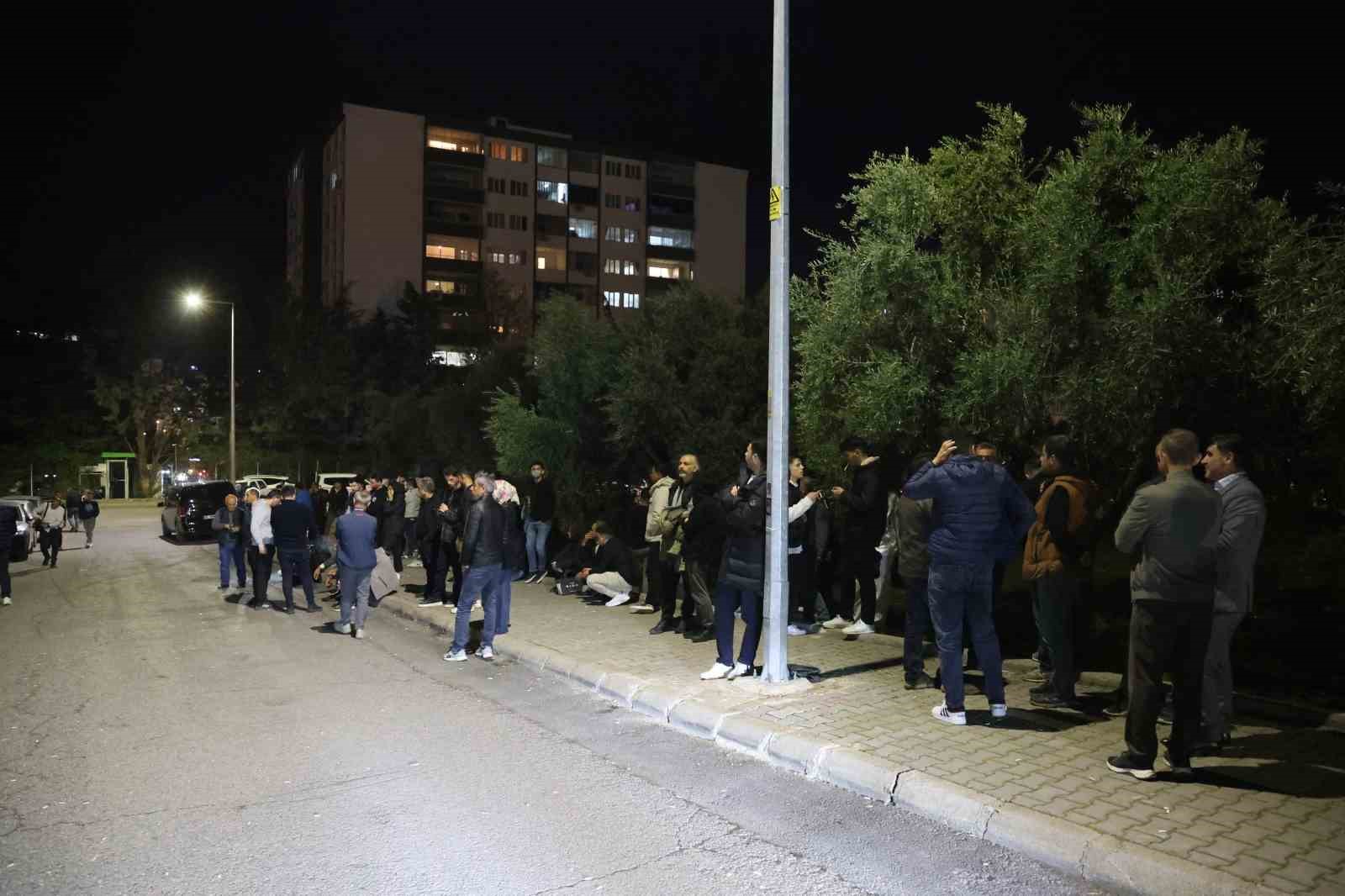 Saldırının yaşandığı okulda izler siliniyor
