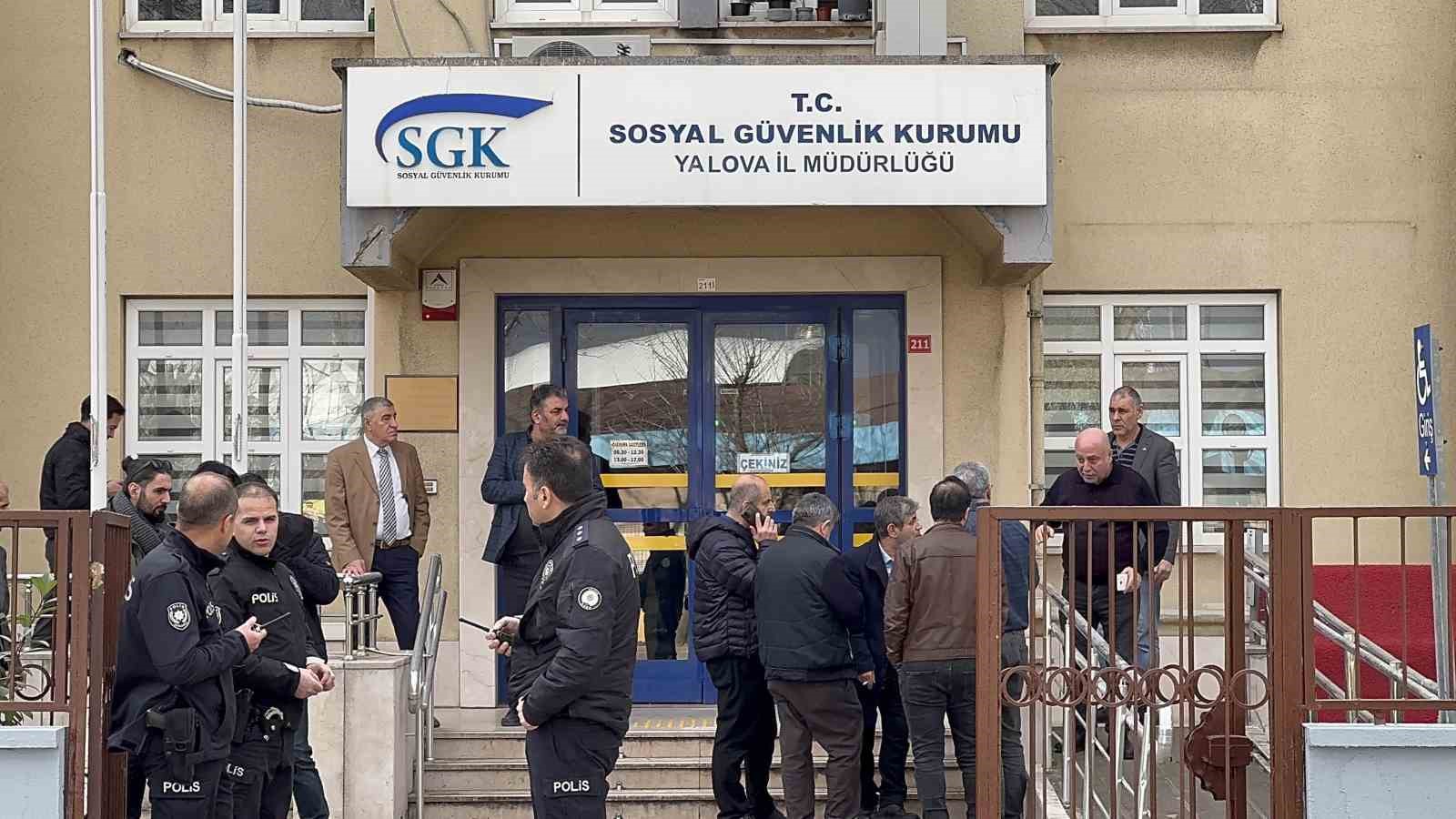 Saldırıya uğrayan Yalova SGK İl Müdürlüğü avukatı hayatını kaybetti
