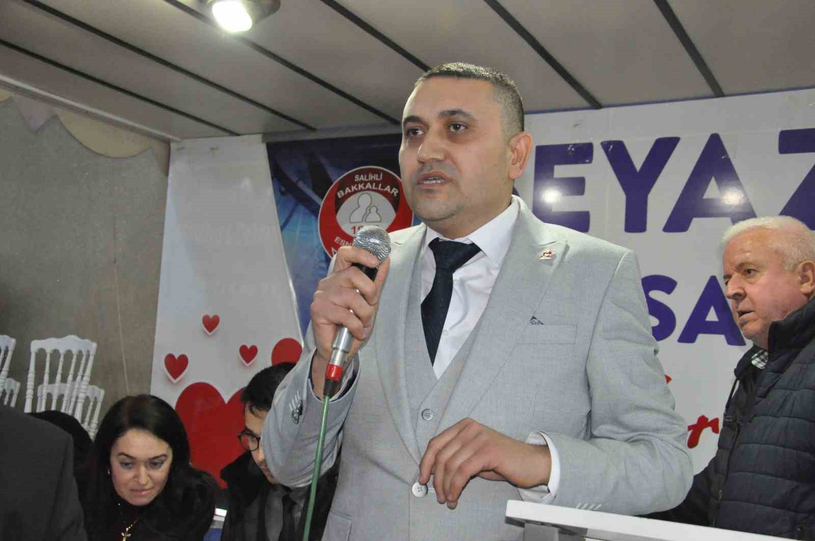 Salihli Bakkallar Esnaf Odası’nın yeni başkanı Özcan Çetin oldu
